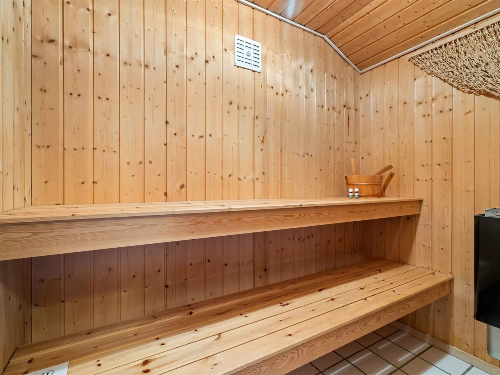 "Hennrik" - 240m from the sea-Dedans