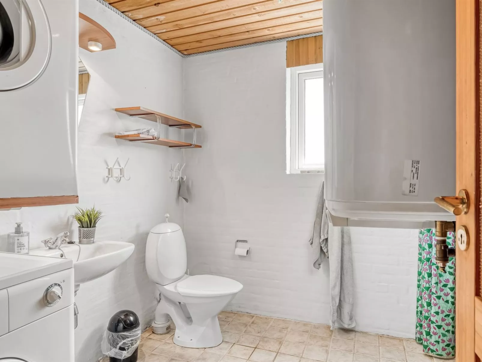 "Ava" - 350m from the sea-Dedans