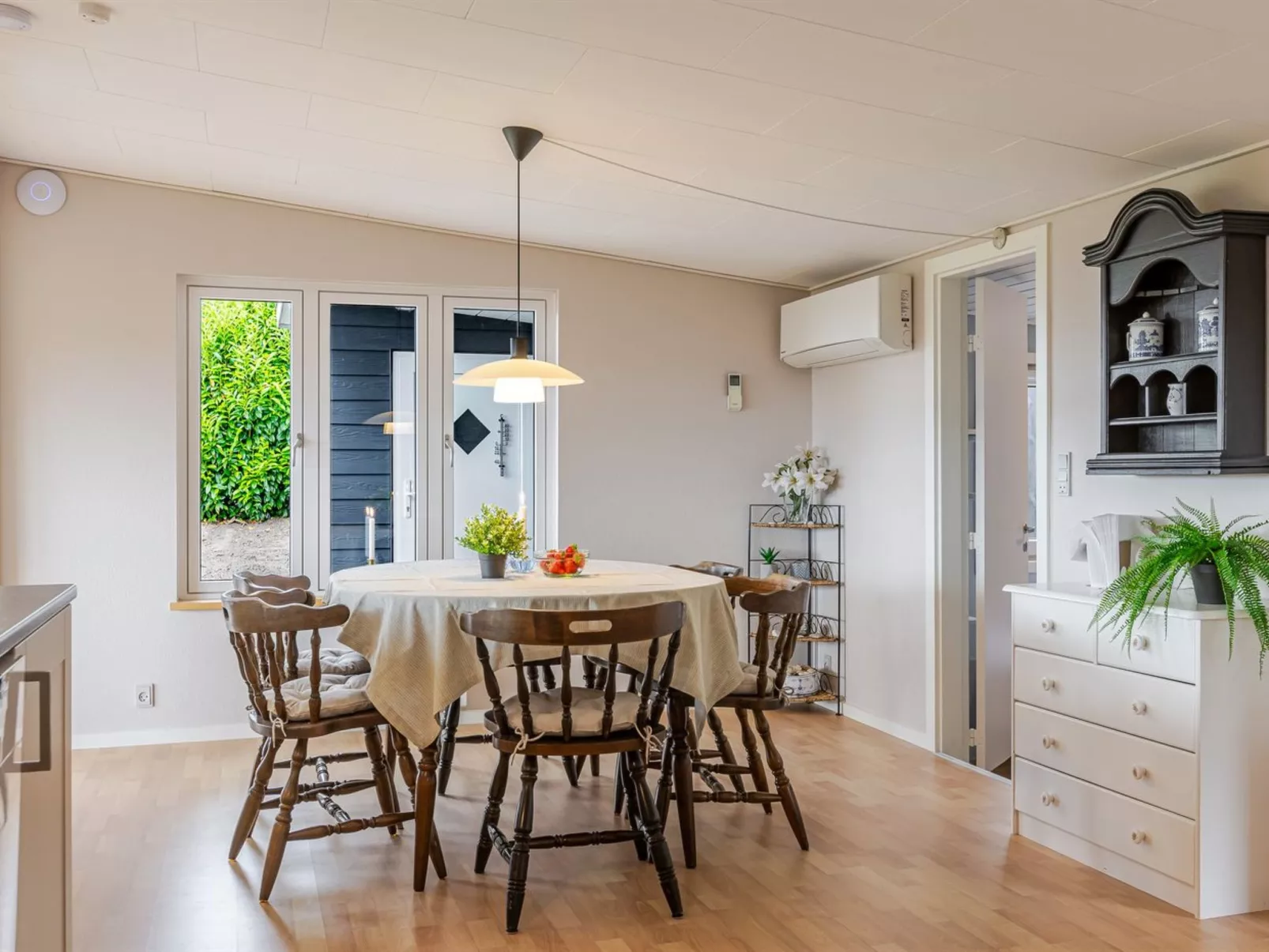 "Gyda" - 350m from the sea-Inside