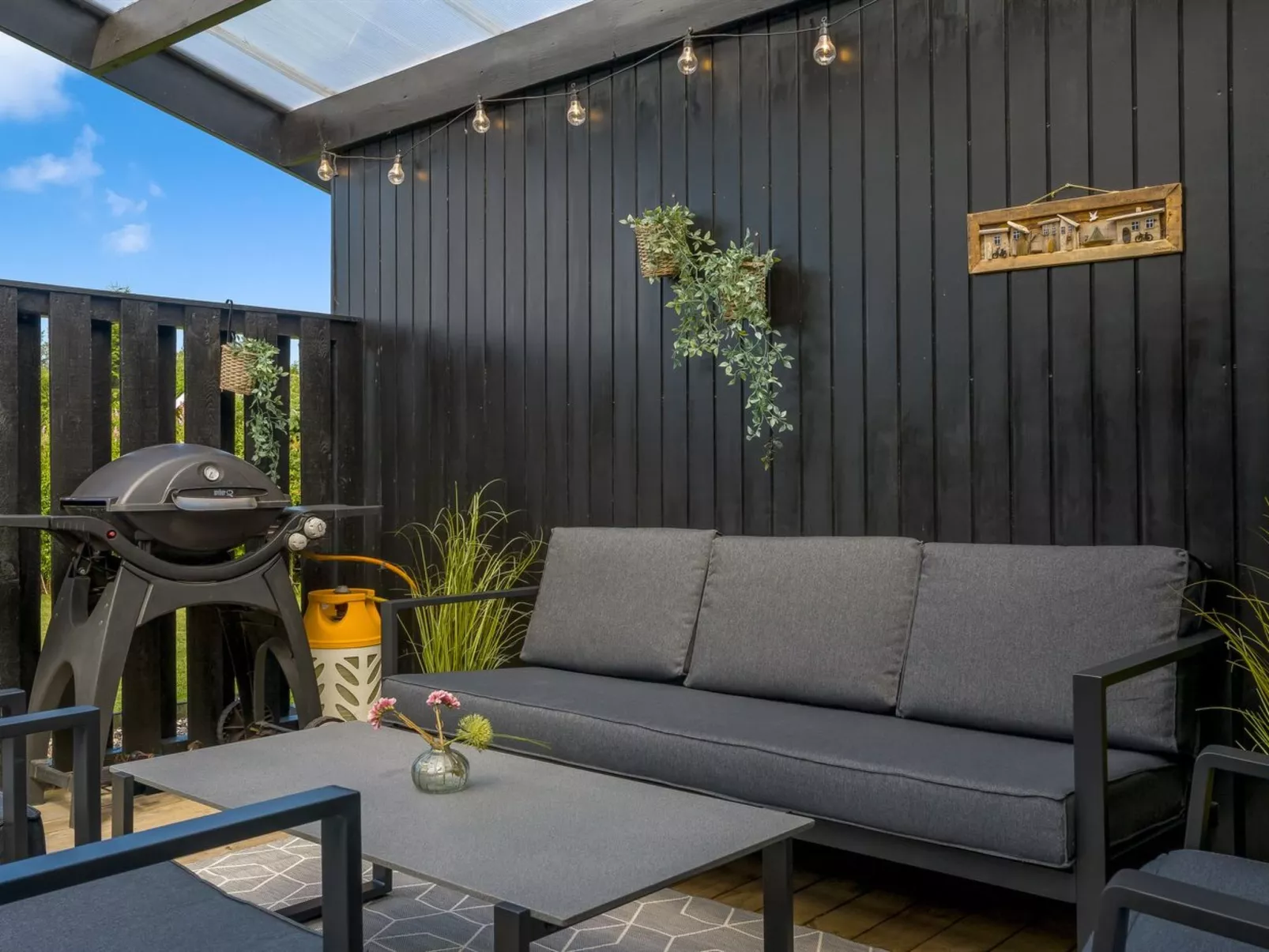 "Elske" -  from the sea-Outside