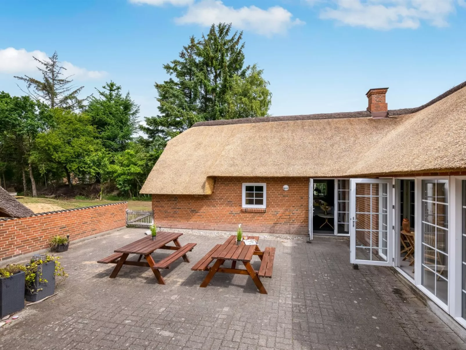 "Ulf" - 2km from the sea-Draußen