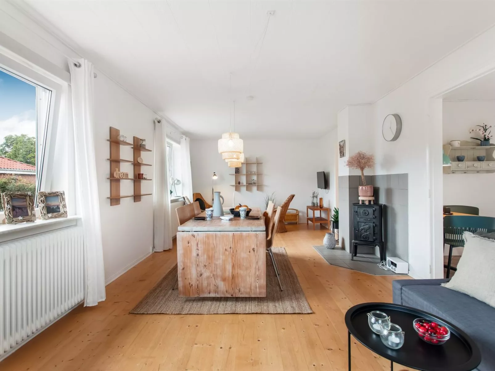 "Kirsi" -  from the sea-Dedans