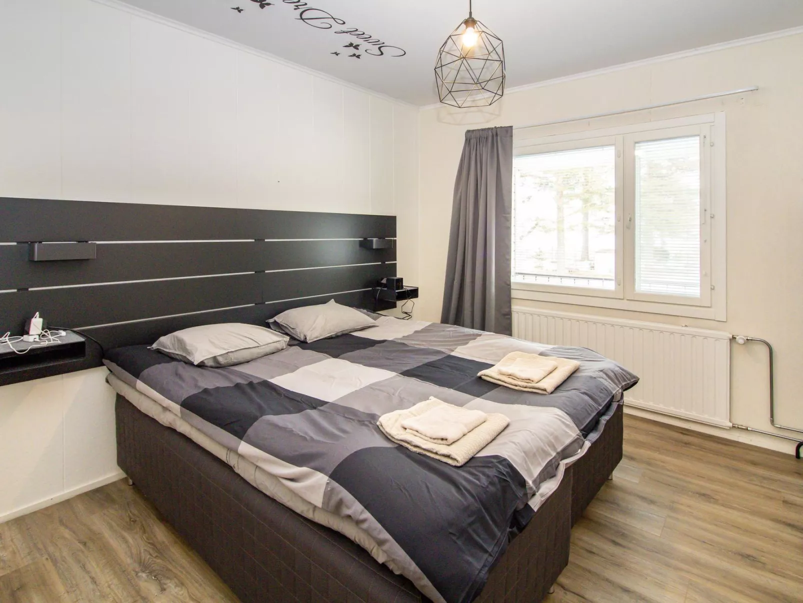 Kalamiehenkatu 6-Drinnen