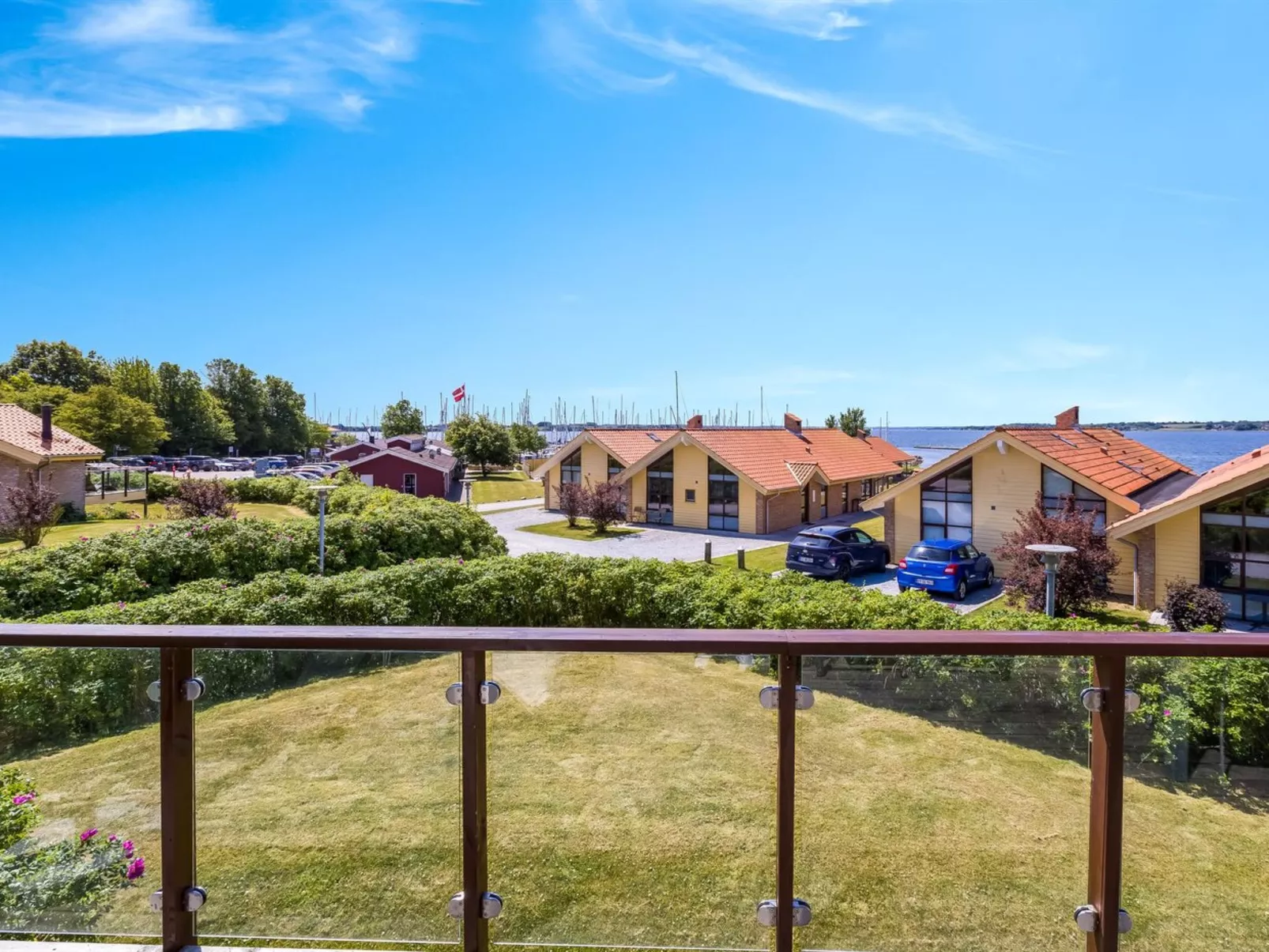 "Era" - 100m from the sea-Outside