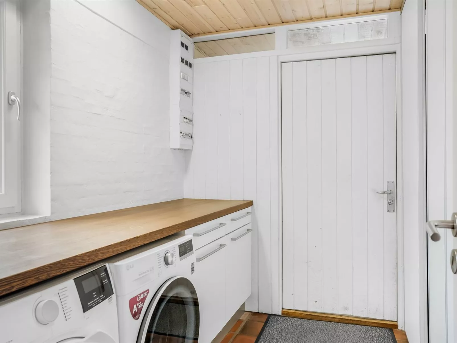 "Withulf" - 500m to the fjord-Drinnen