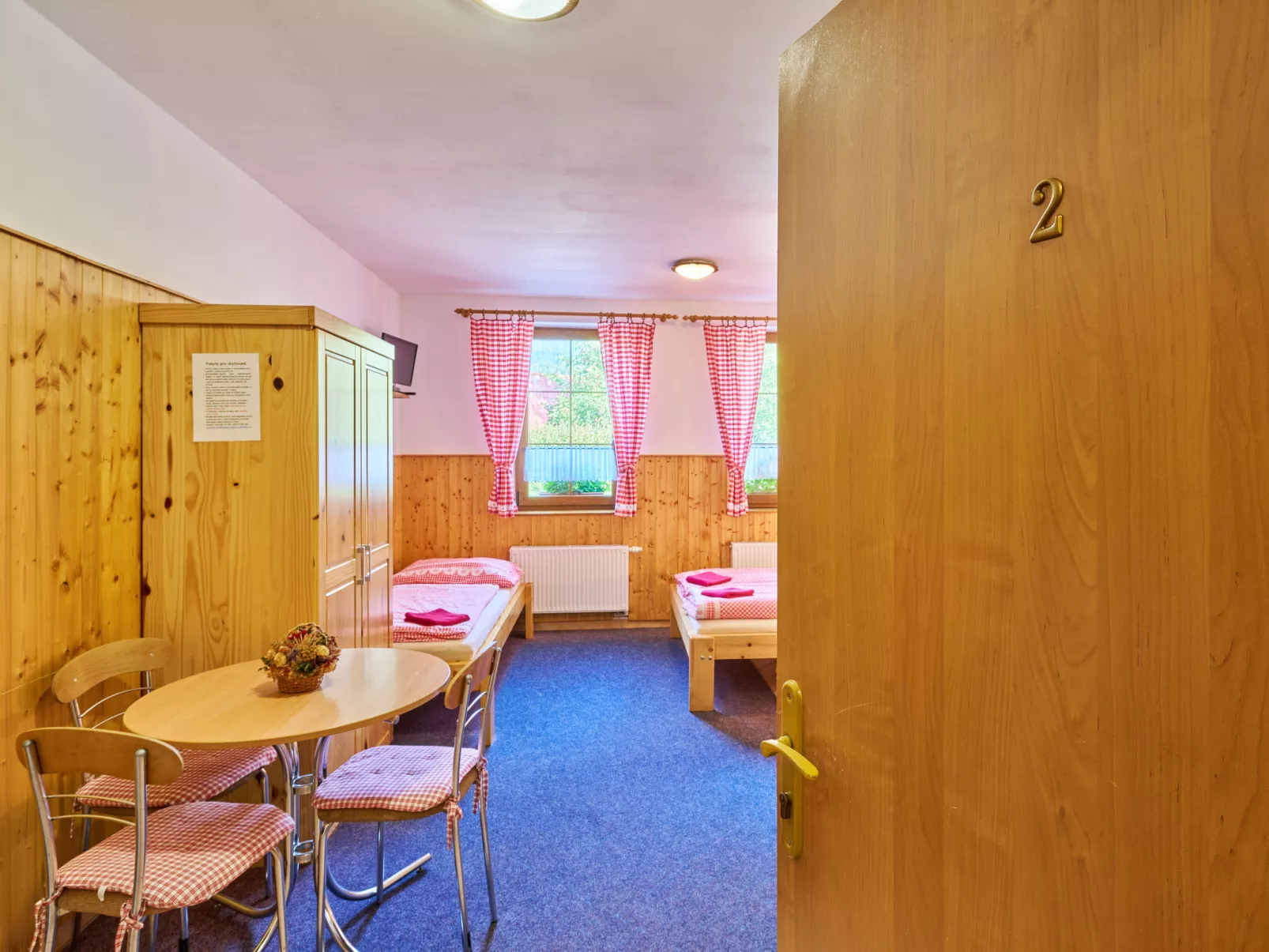 U Švýcarského dvora II-Dedans