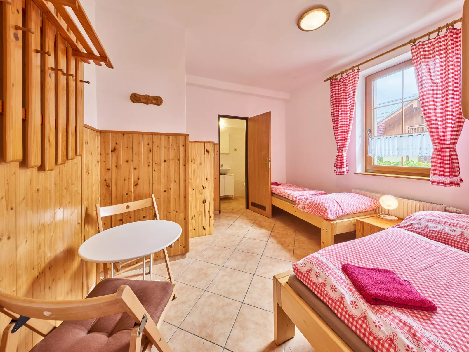 U Švýcarského dvora-Inside