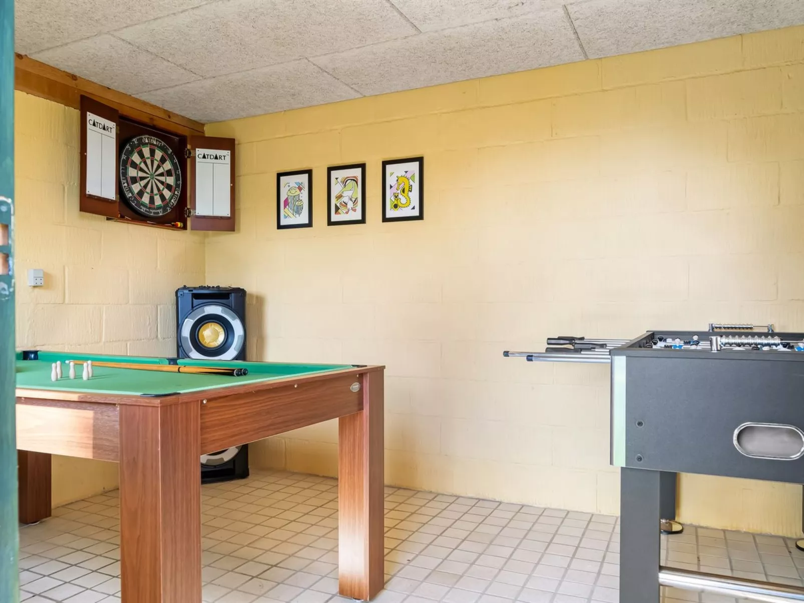 "Lillan" -  from the sea-Inside