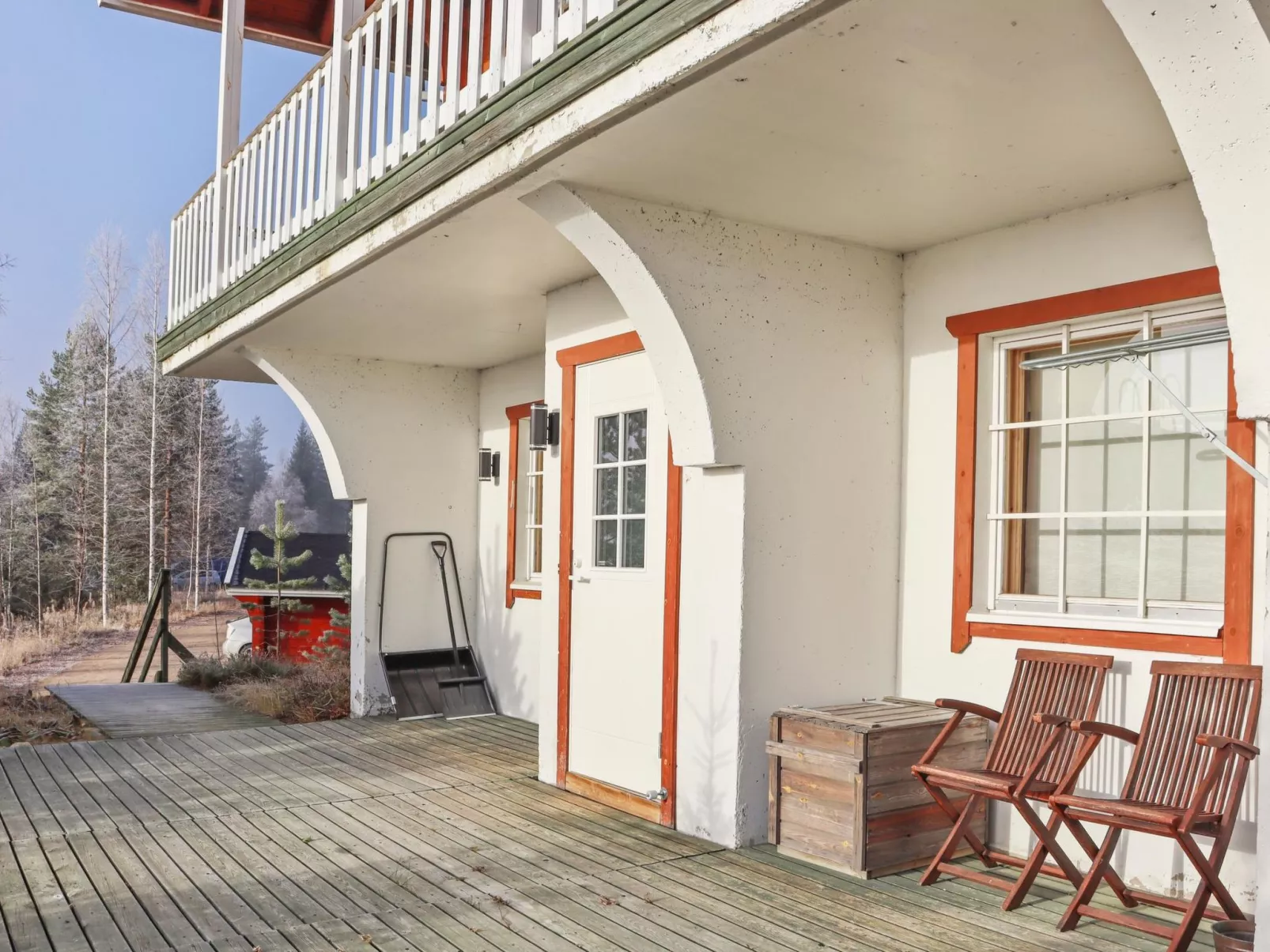 Mukalilla, paritalo sis loppusiivouksen-Dedans