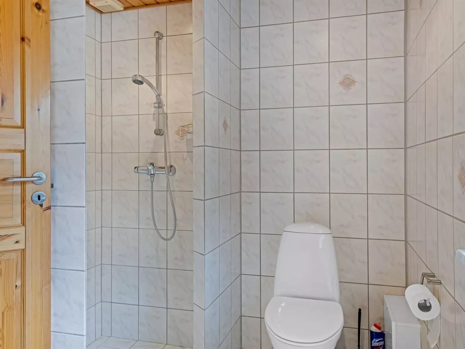 "Menard" - 1.2km from the sea-Drinnen