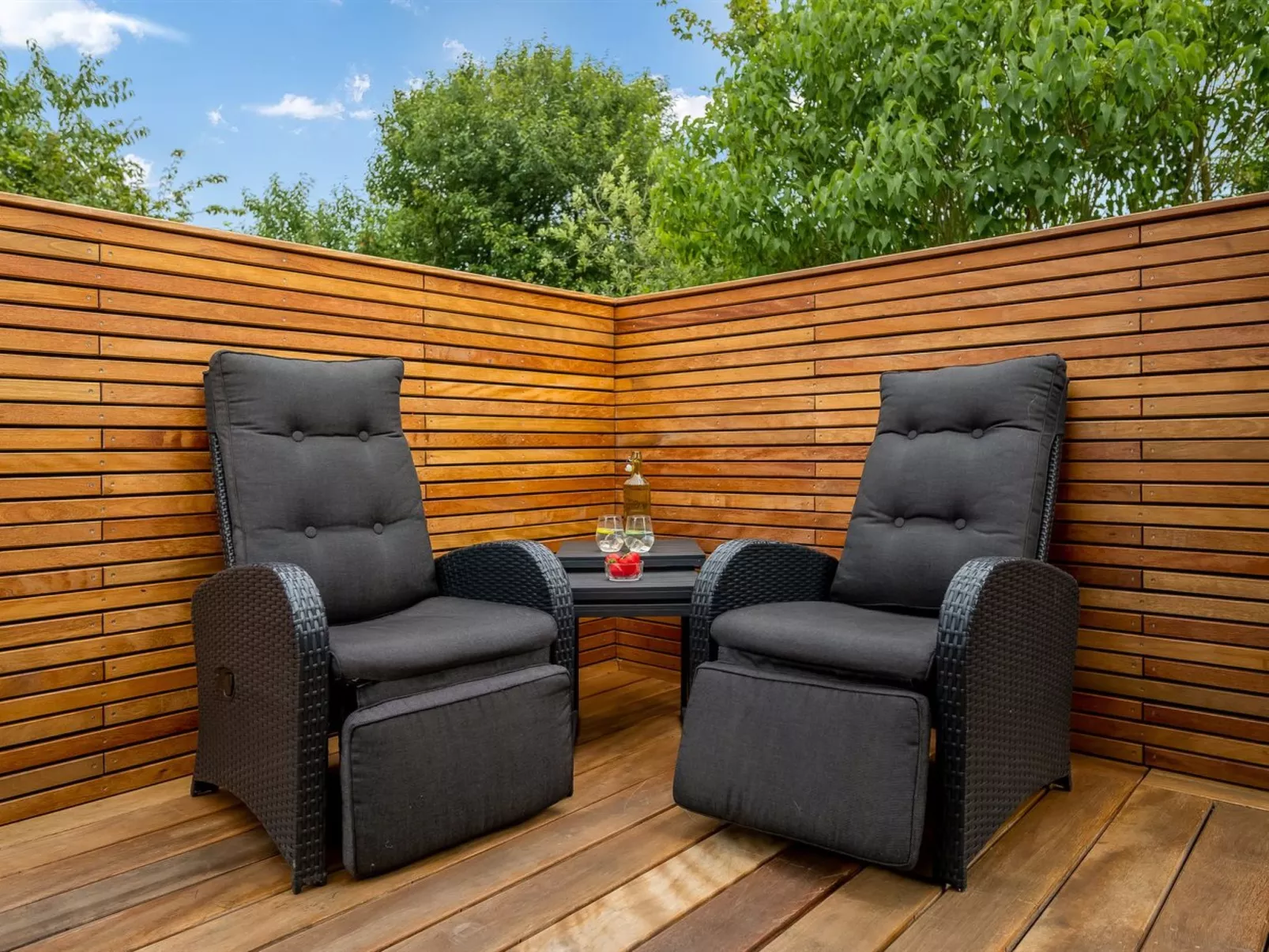 "Ellie" - 500m from the sea-Dehors