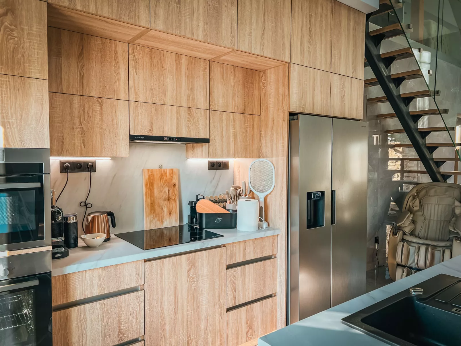 Party & Friends Villa-Drinnen