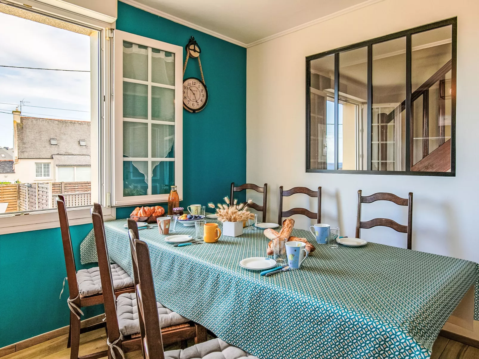 Entre Terre et Mer-Drinnen