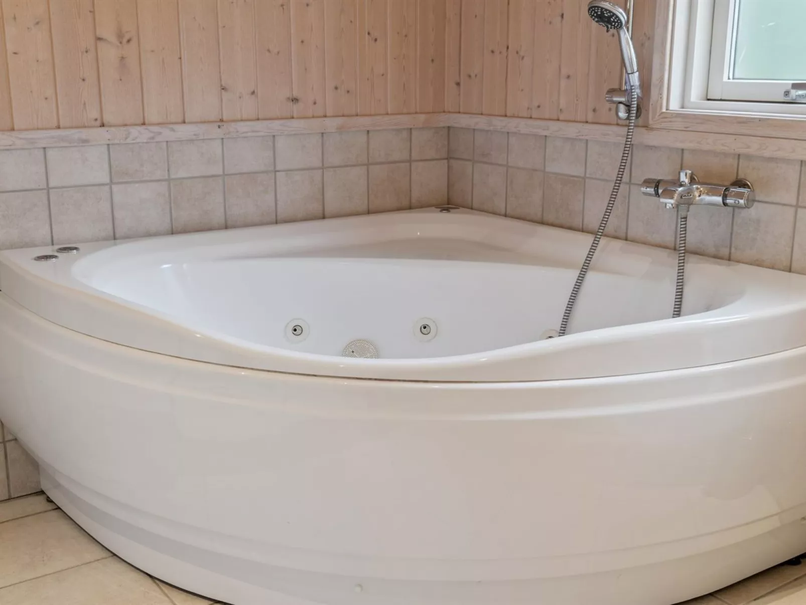 "Erko" - 575m from the sea-Inside