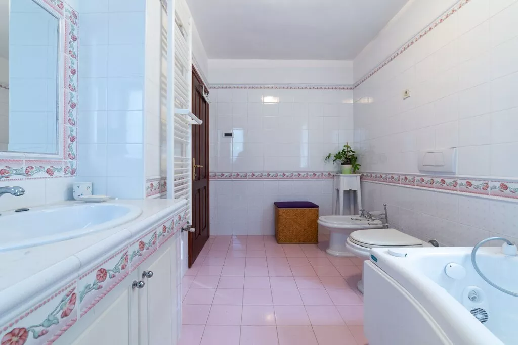 458038-Nicht zugeordnet