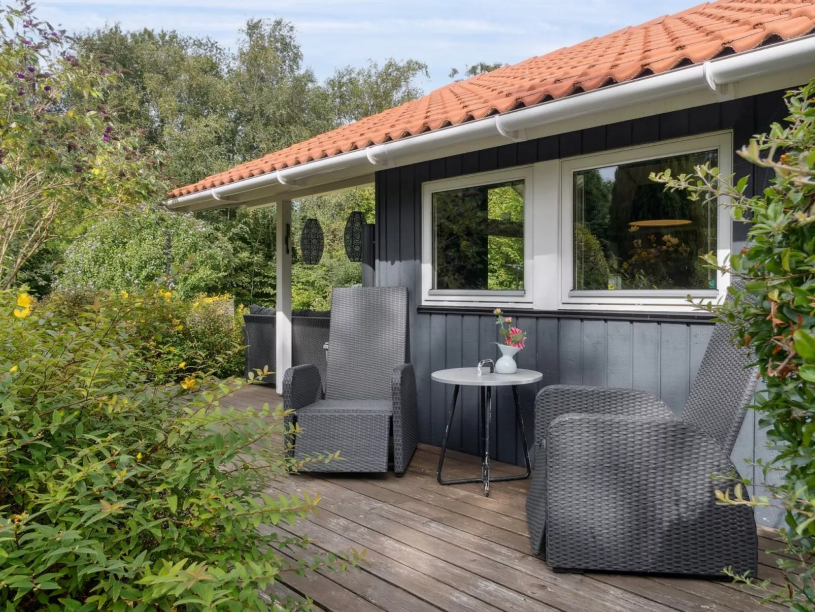 "Emelita" - 175m from the sea-Outside