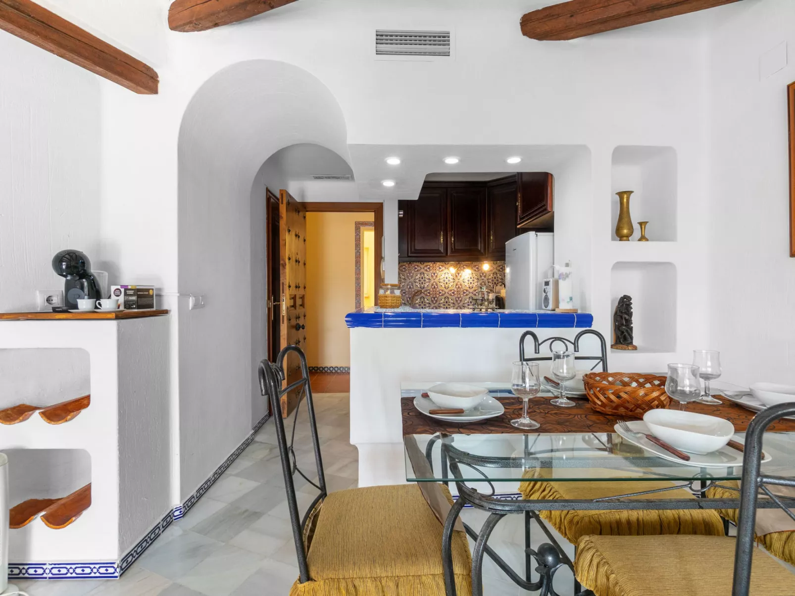 Aldea del Mar-Dedans