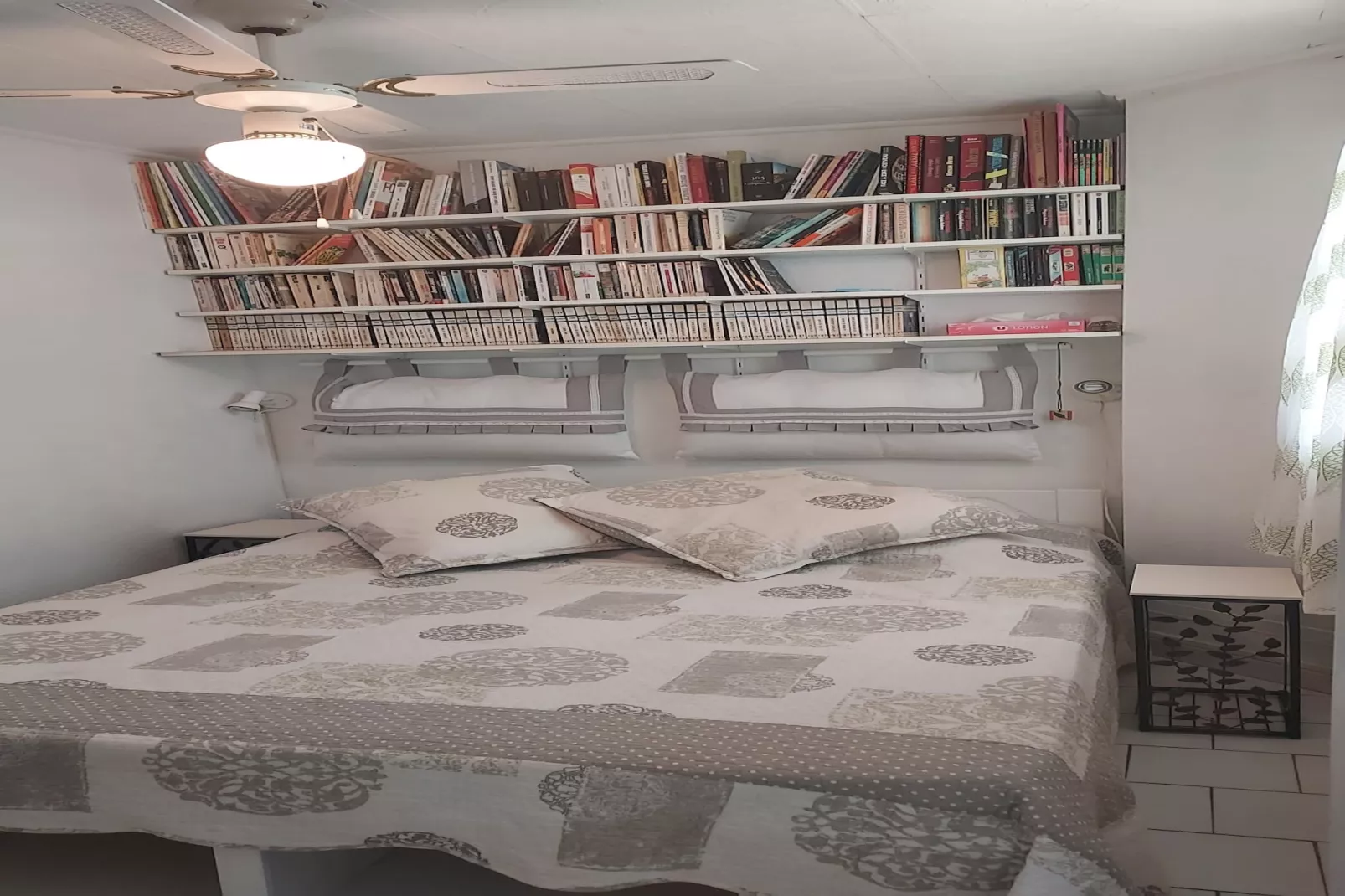 Les Floralies II N°3376 - 2P4-Chambre