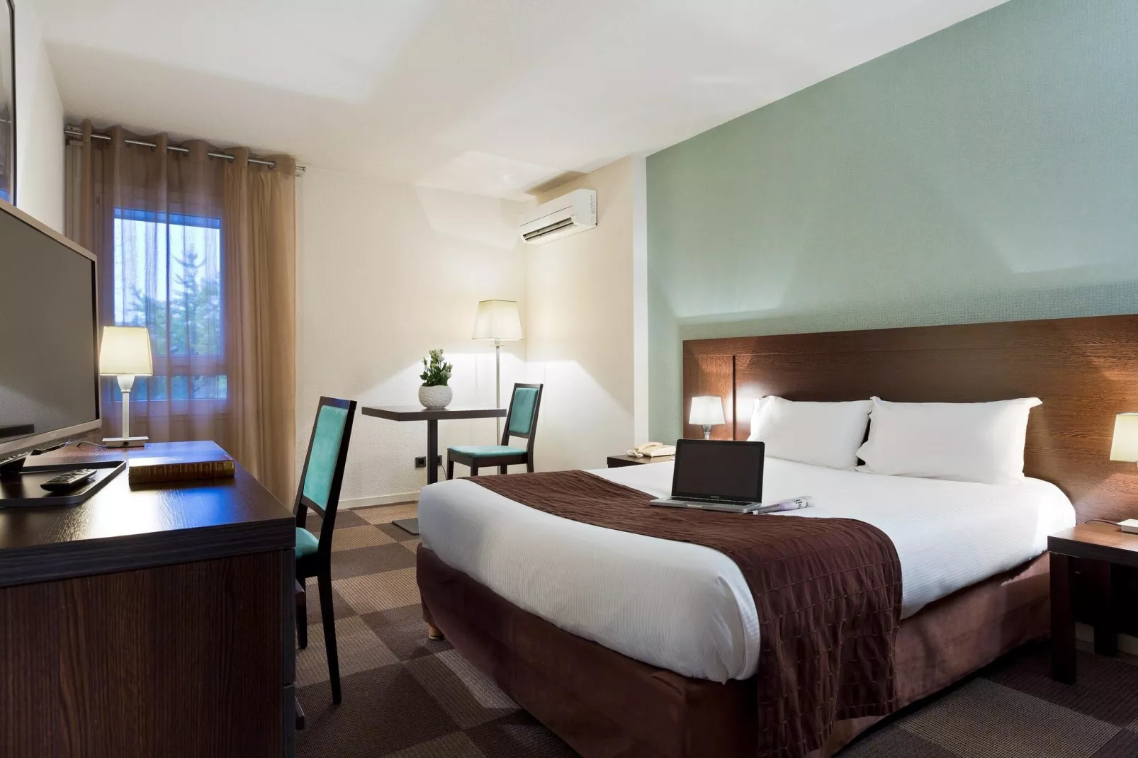 Superior Studio park/pool view - LA RESERVE-Chambre