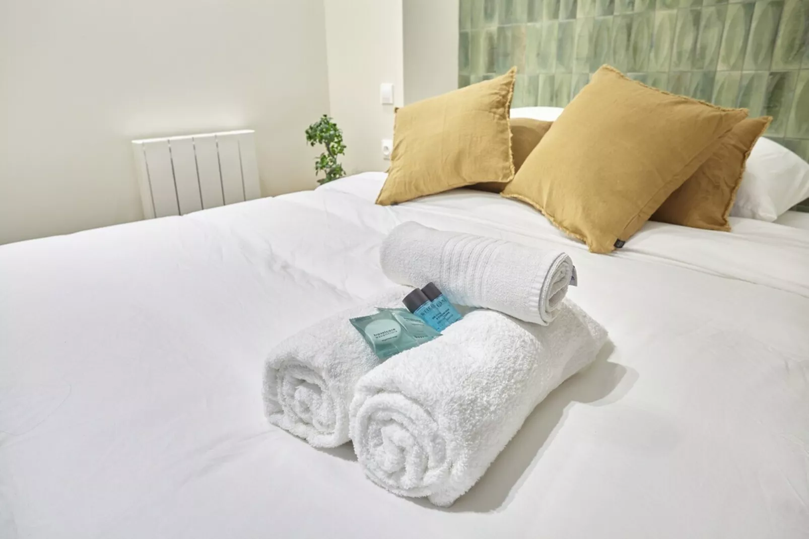 MONTMORENCY 1 NEW-Untagged