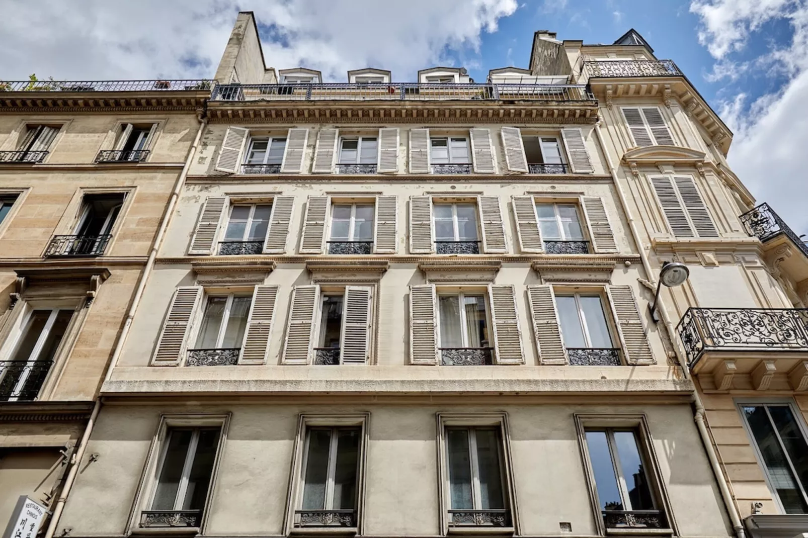 MONTMARTRE NEW-Nicht zugeordnet