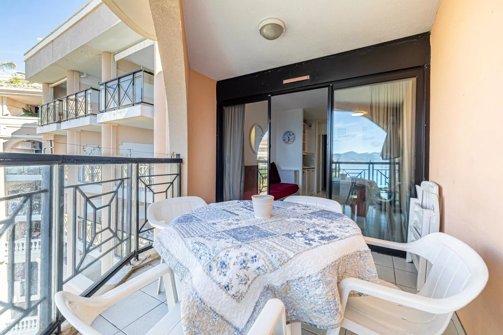 OP-6-VERRERIE-Untagged