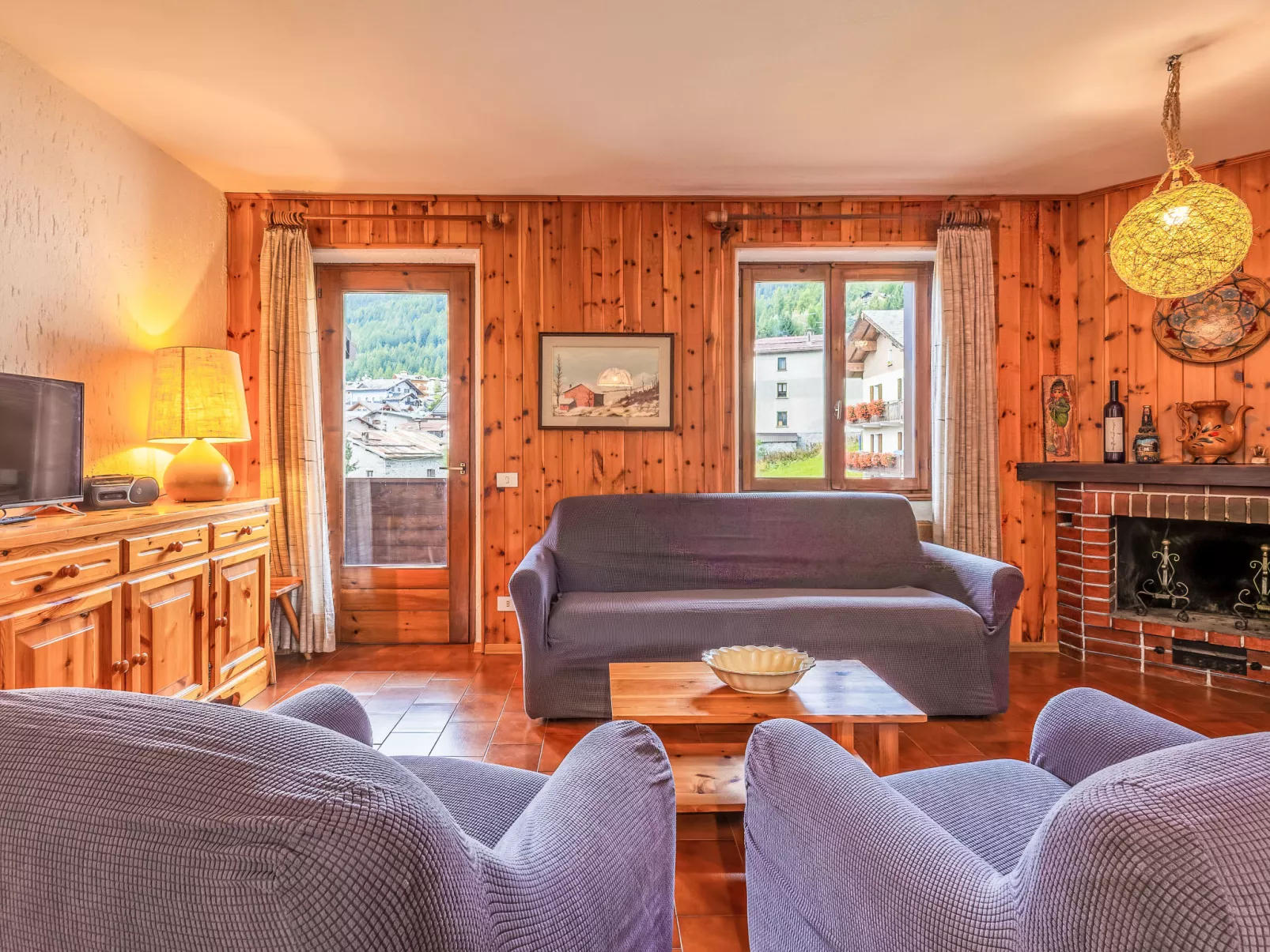 Oga Mountain Home-Dedans