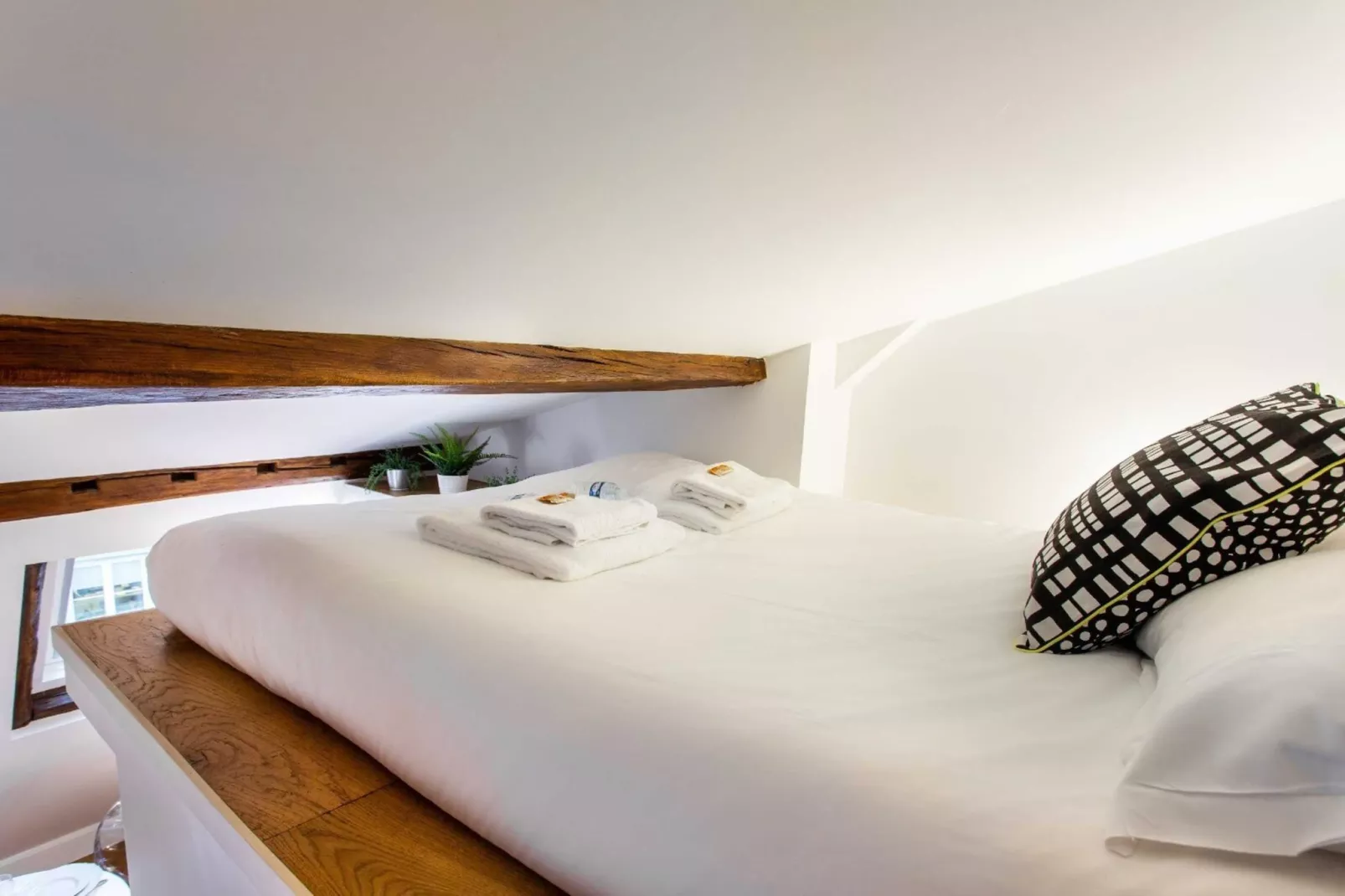 DM-4-FLORENTIN-M-Untagged