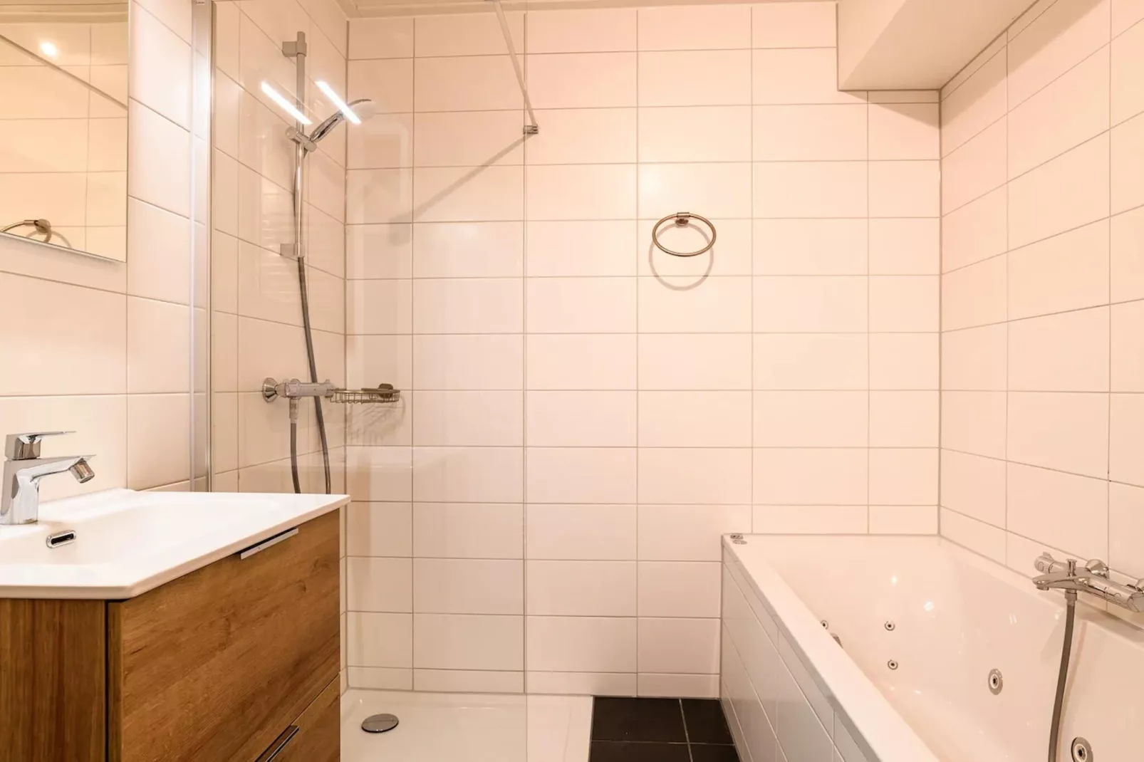 Appartement Senno 4-Badezimmer