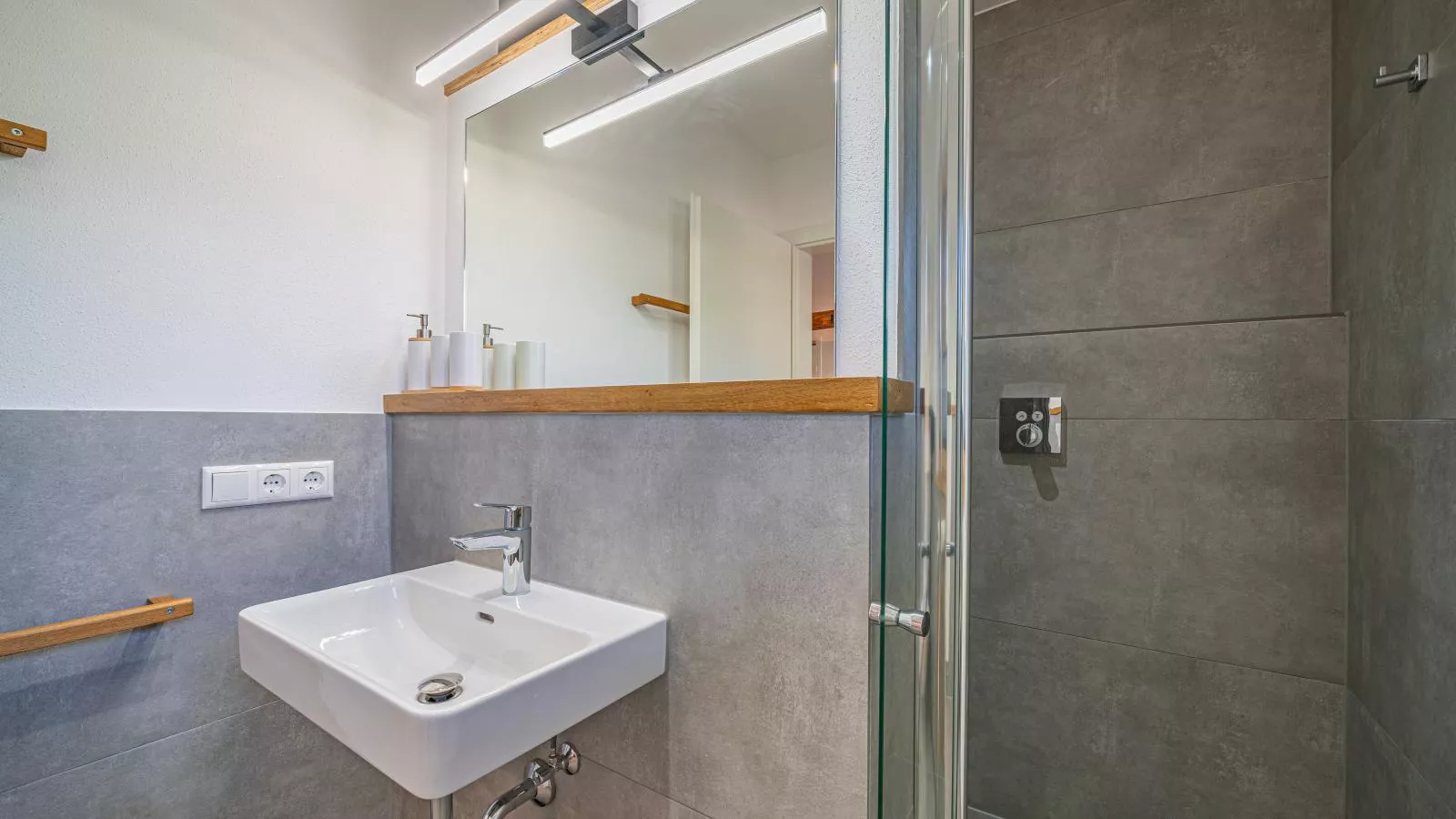 Haus Bergstille Top 1-Salle de bain