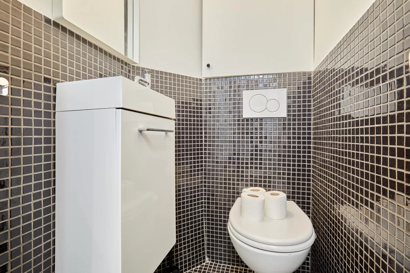 ST HONORE 14-Untagged