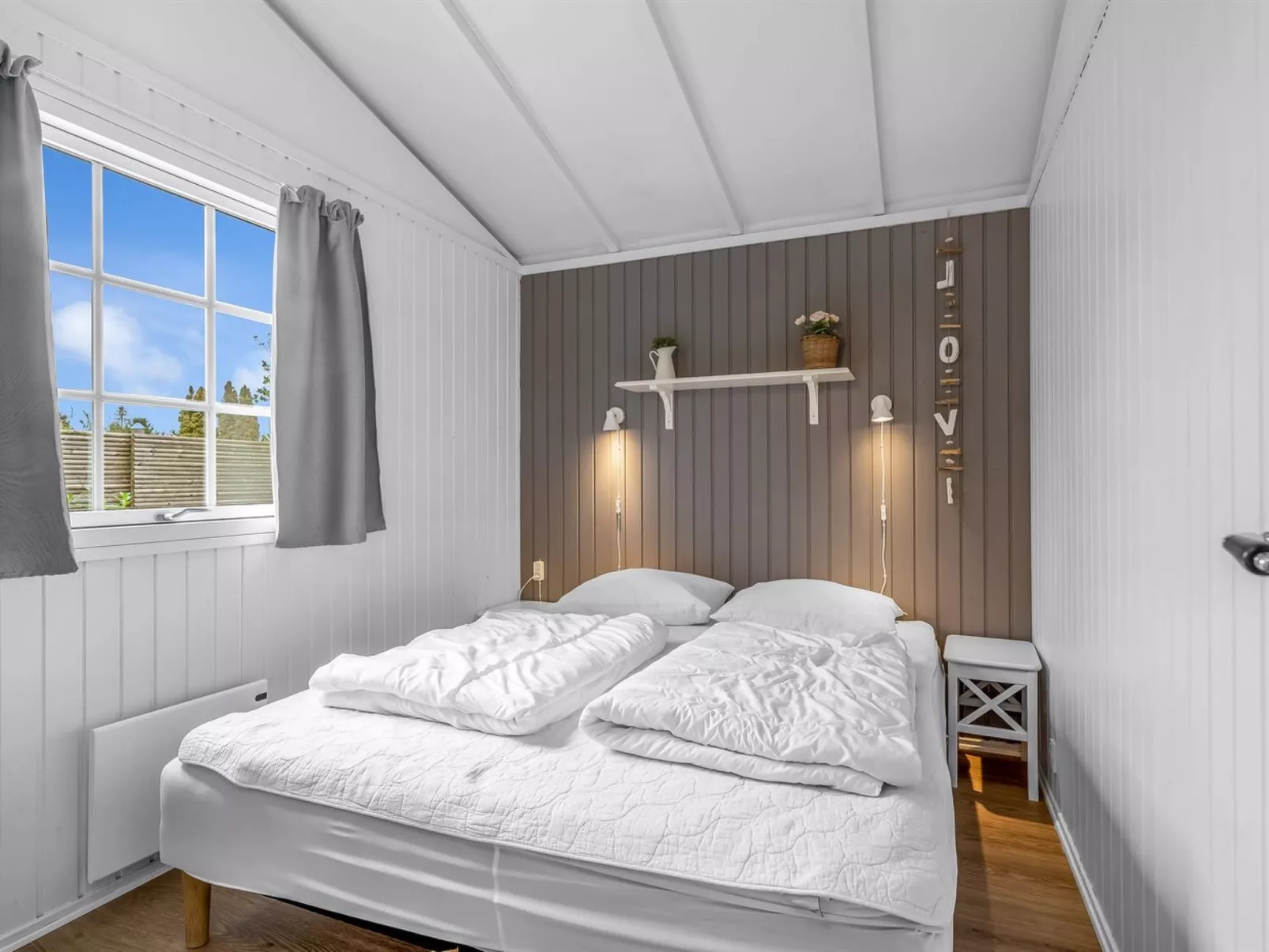 "Effy" - 600m from the sea-Drinnen