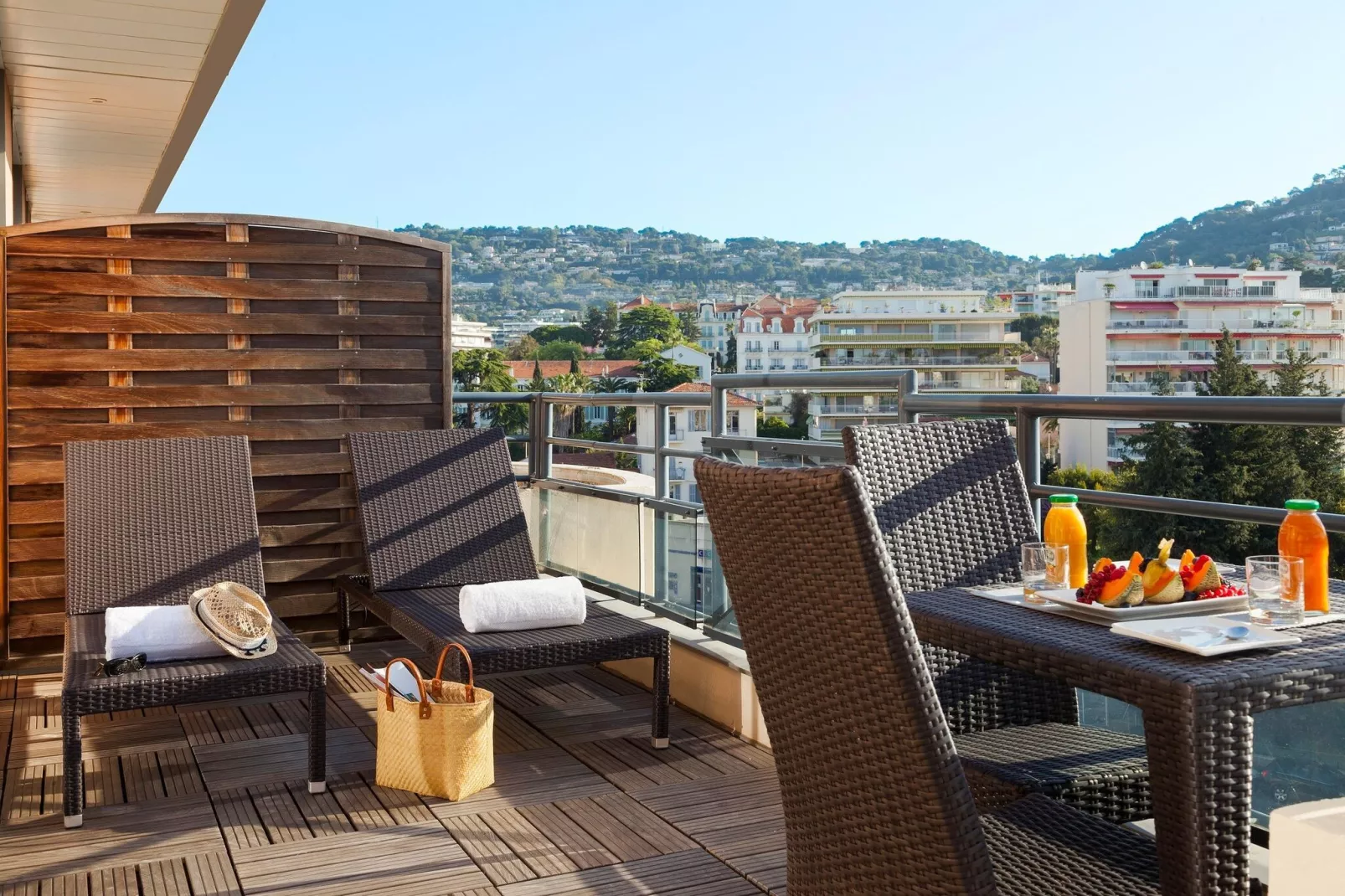 NEHÔ SUITES CANNES CROISETTE - Honeymoon suite with terrace-Terrasse / balcon