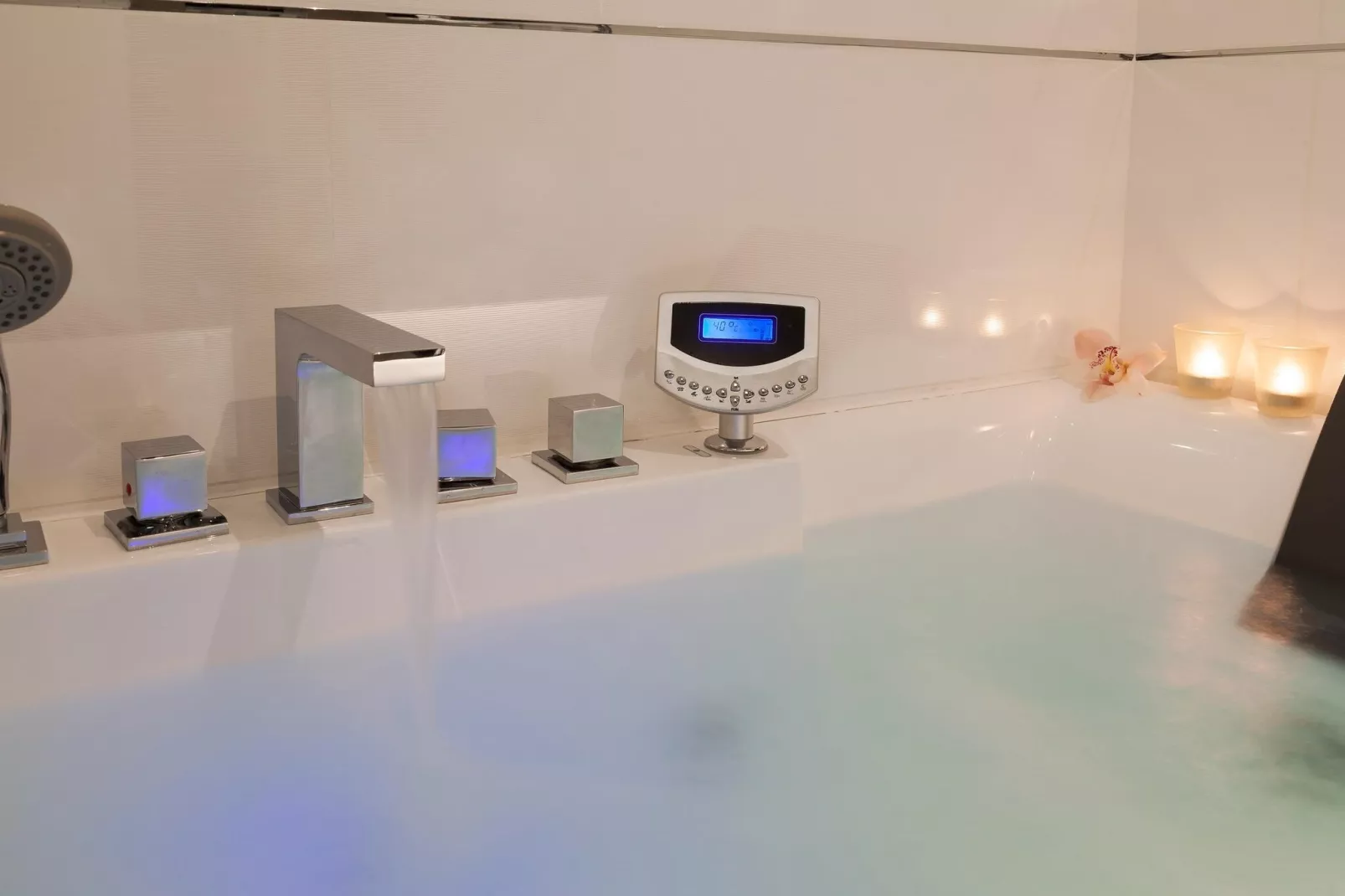 NEHÔ SUITES CANNES CROISETTE - Superior suite with terrace-Salle de bain