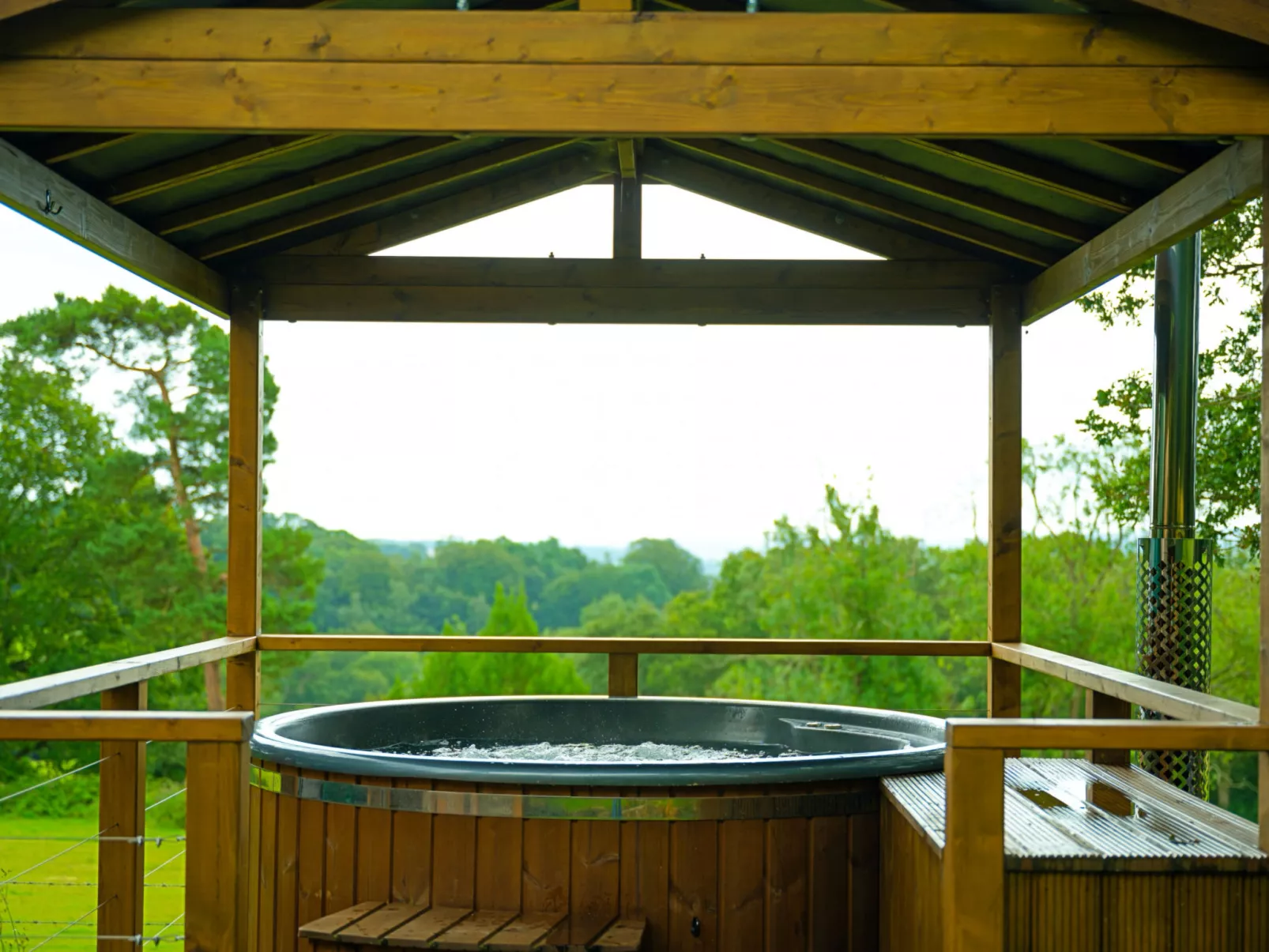 Knole Luxury Dome-Draußen