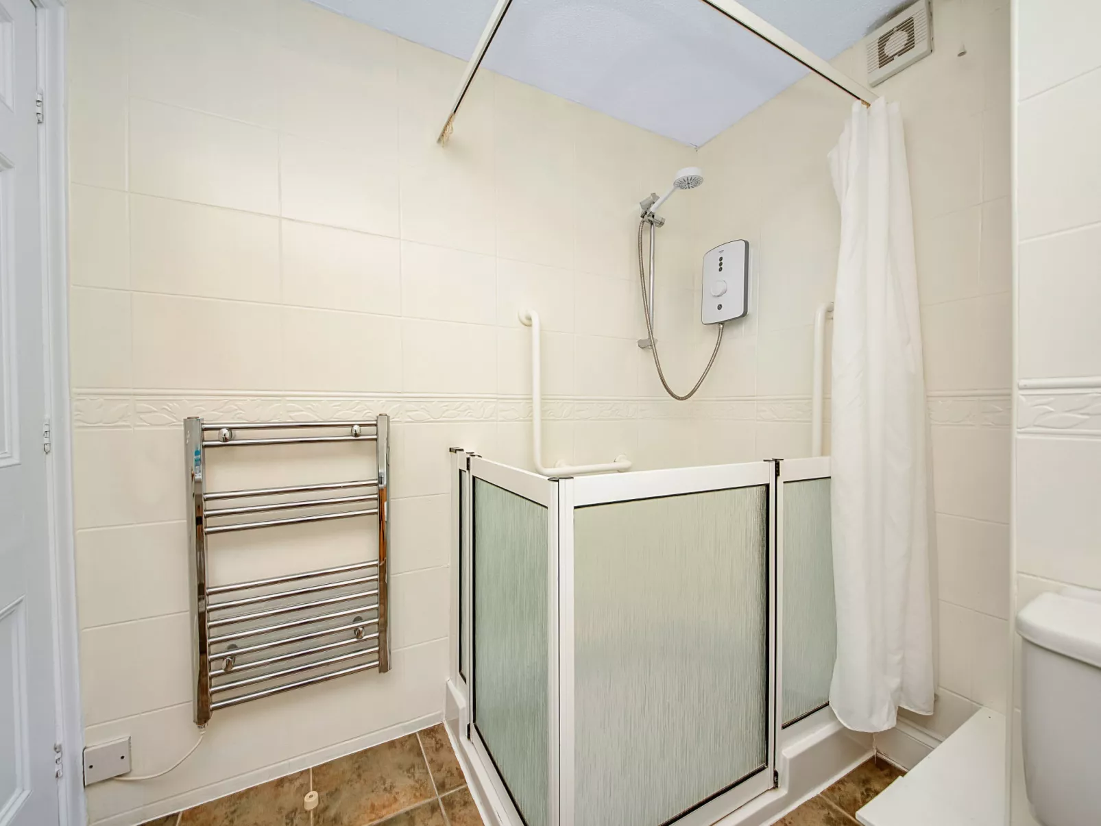 Kilburn Hall Apt-Inside