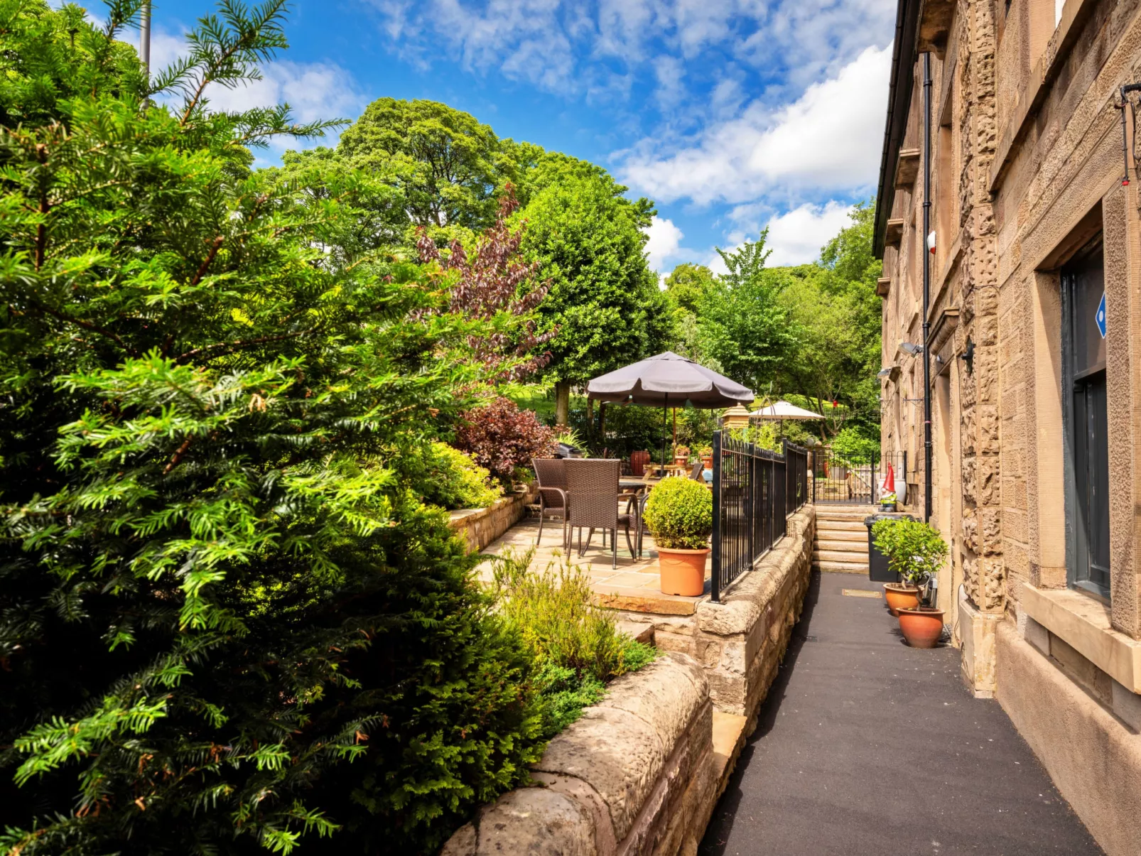 The Old Post Office Apartment 1-Outside