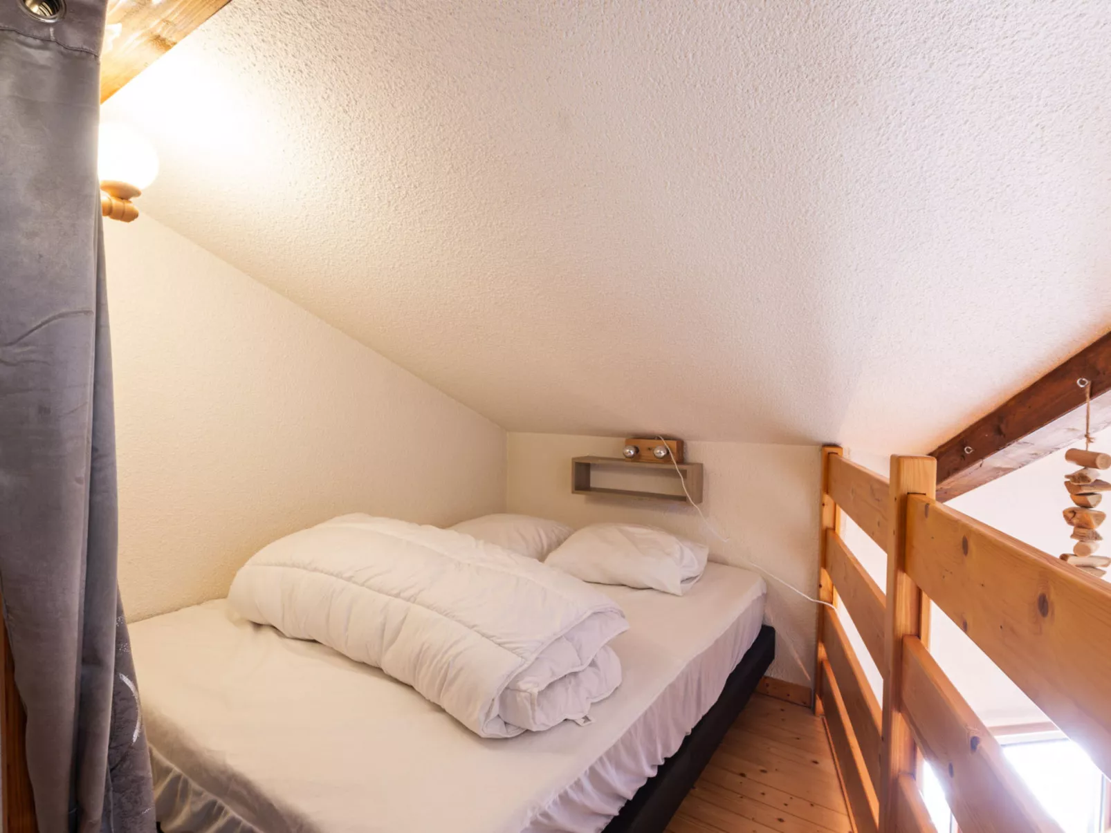 GRAND HORIZON 2-Drinnen