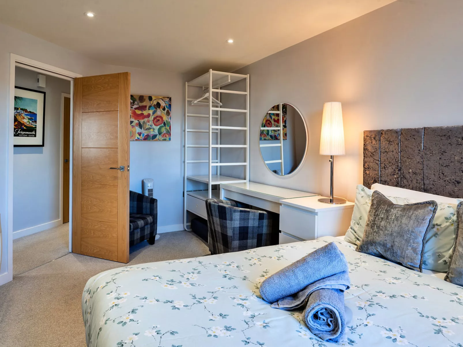 Number 10, Montpellier Apartments-Inside