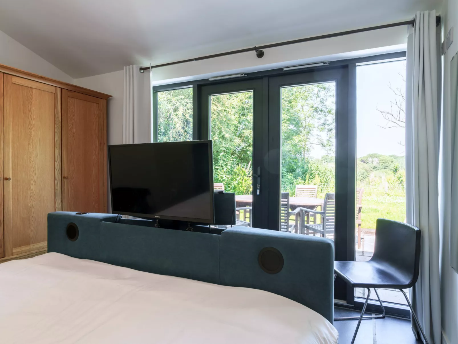 Wiggle Barn, Kingsand-Dedans