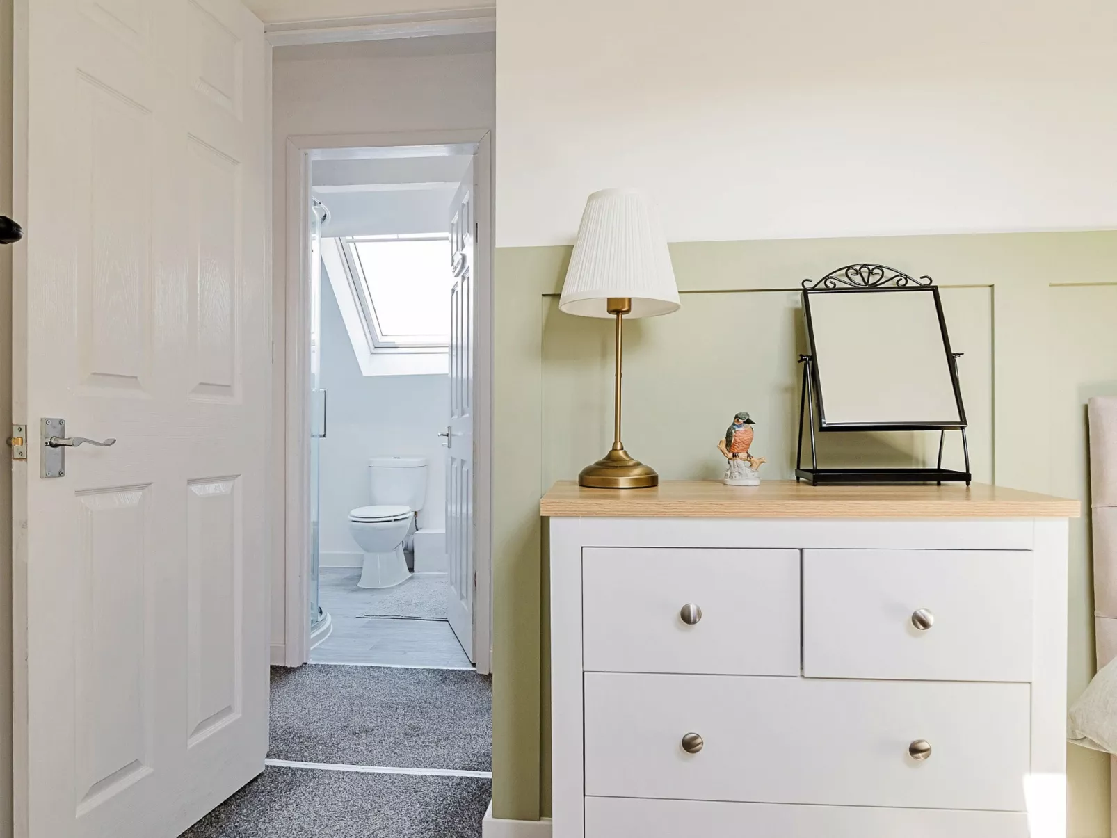 No. 8 Meadow Retreat-Drinnen