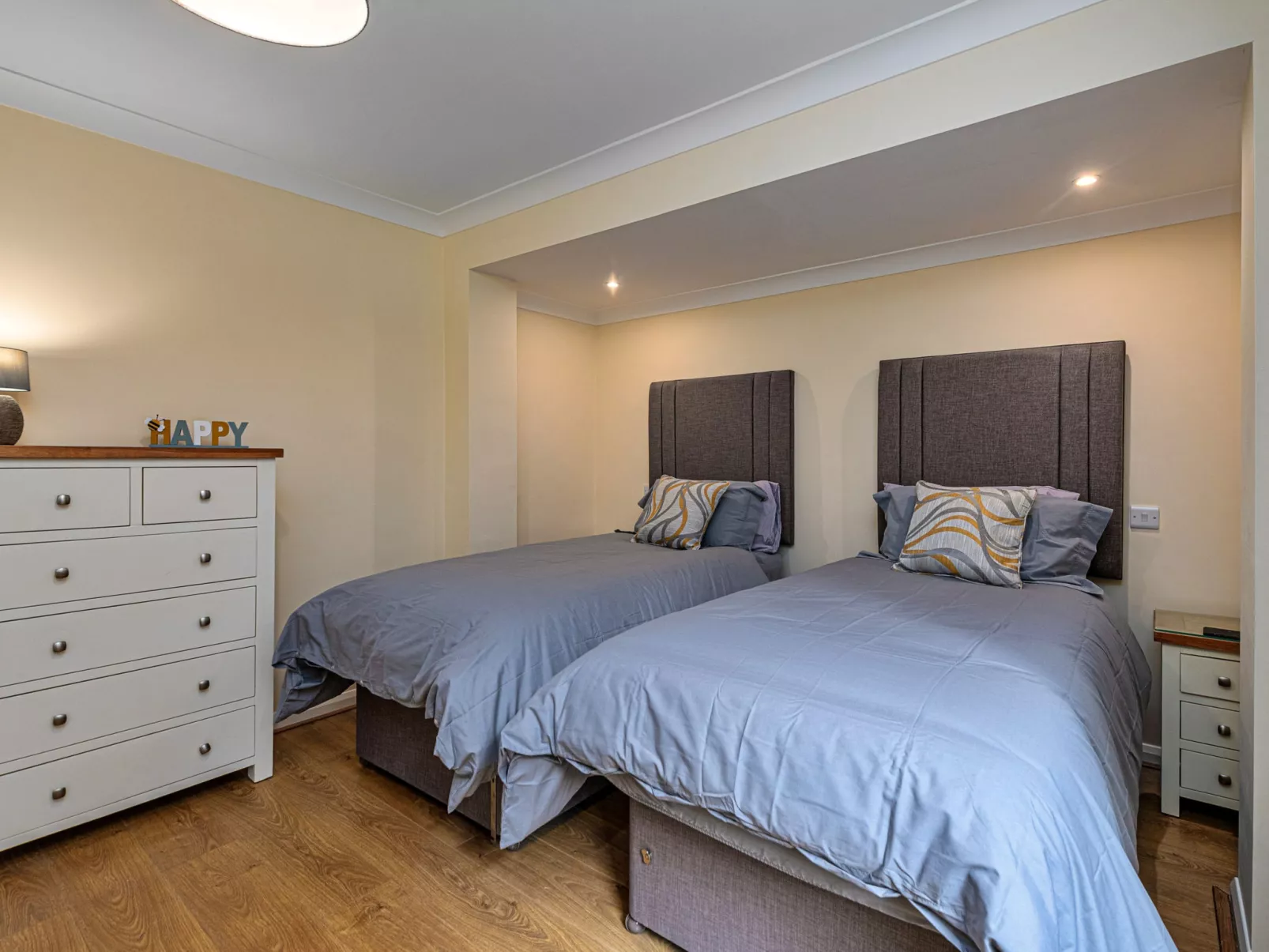 Cesail Y Mynydd-Dedans