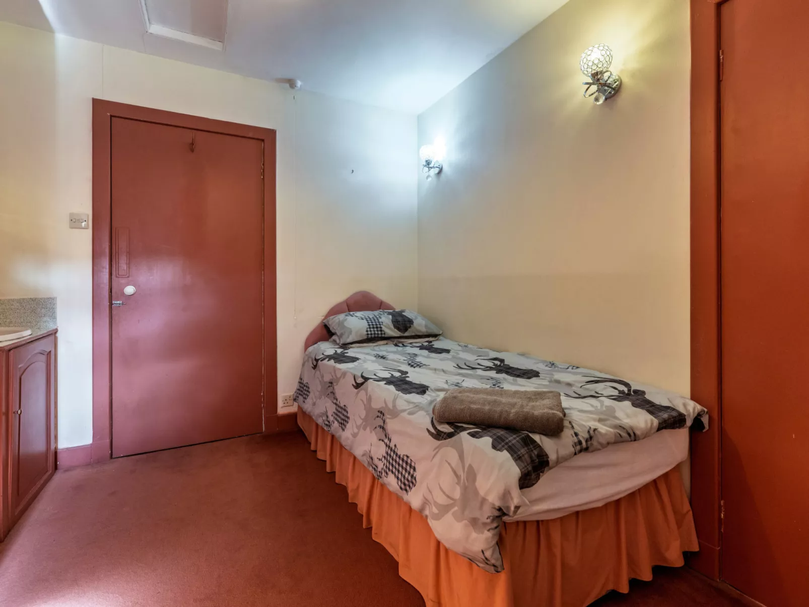 White House Retreat-Dedans