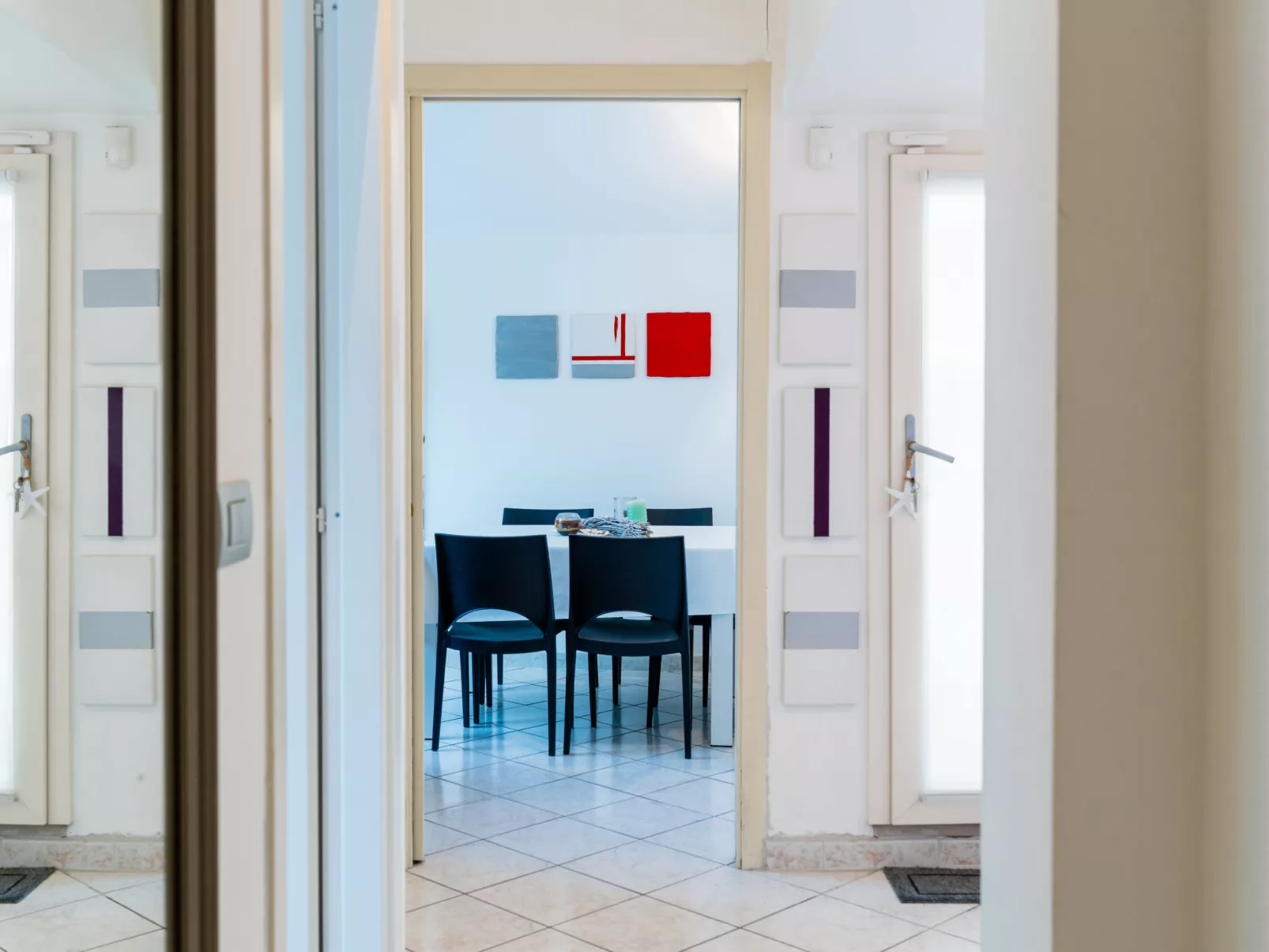 By Center and Sea-Drinnen