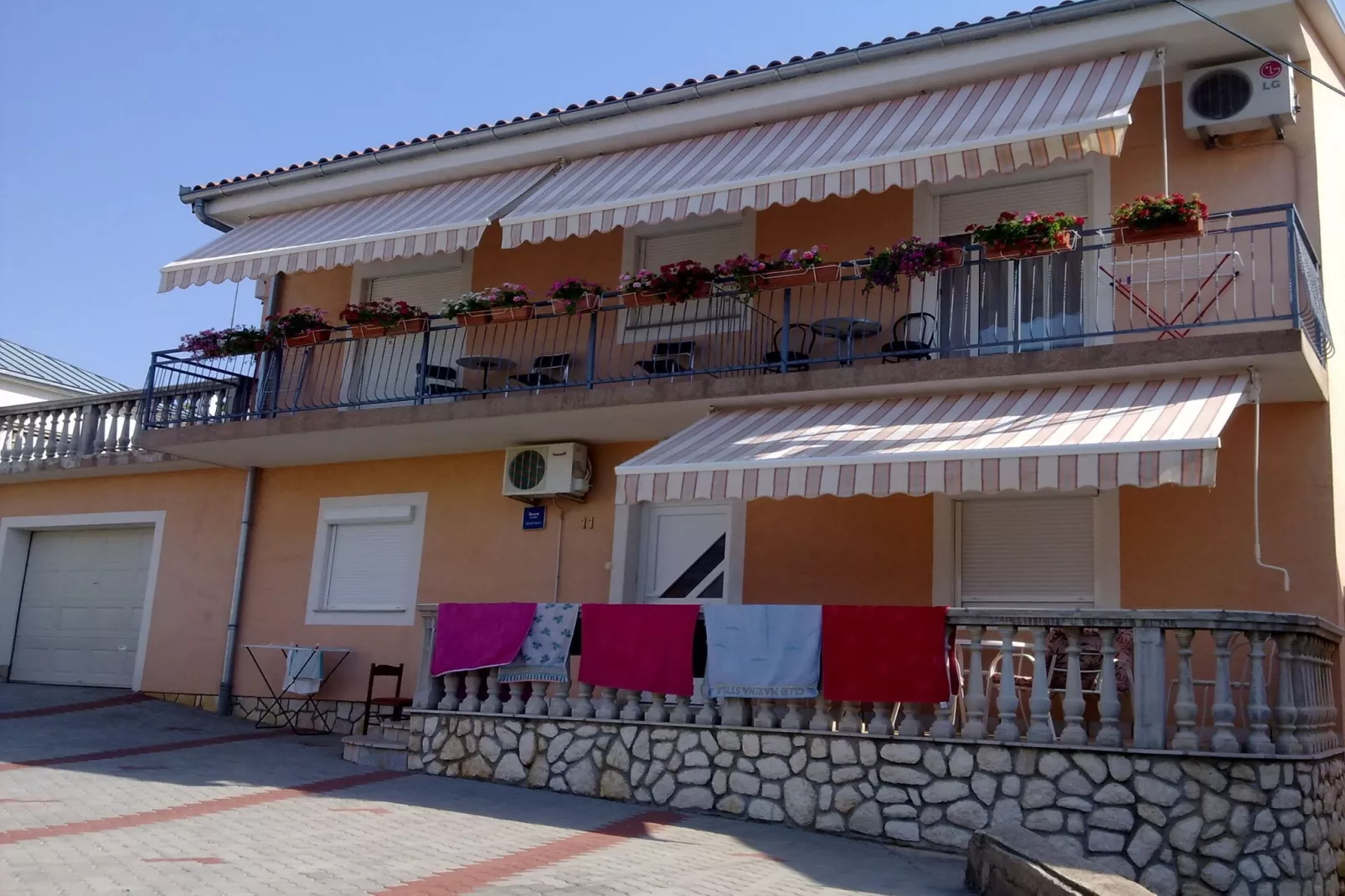 Apartments Bionda Senj - Double Room with Balcony-Im Freien