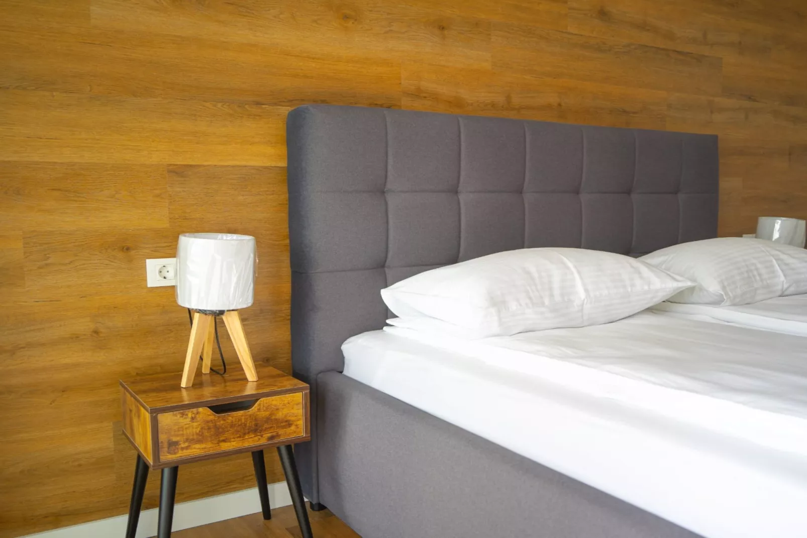 One-Bedroom Apartment (A4)-Schlafzimmer