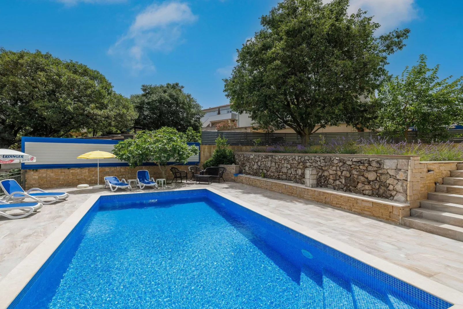 Wonderful Krk Island Stay: Shared Pool, Grill Patio, and Nearby Beaches - Double Room-Schwimmbad