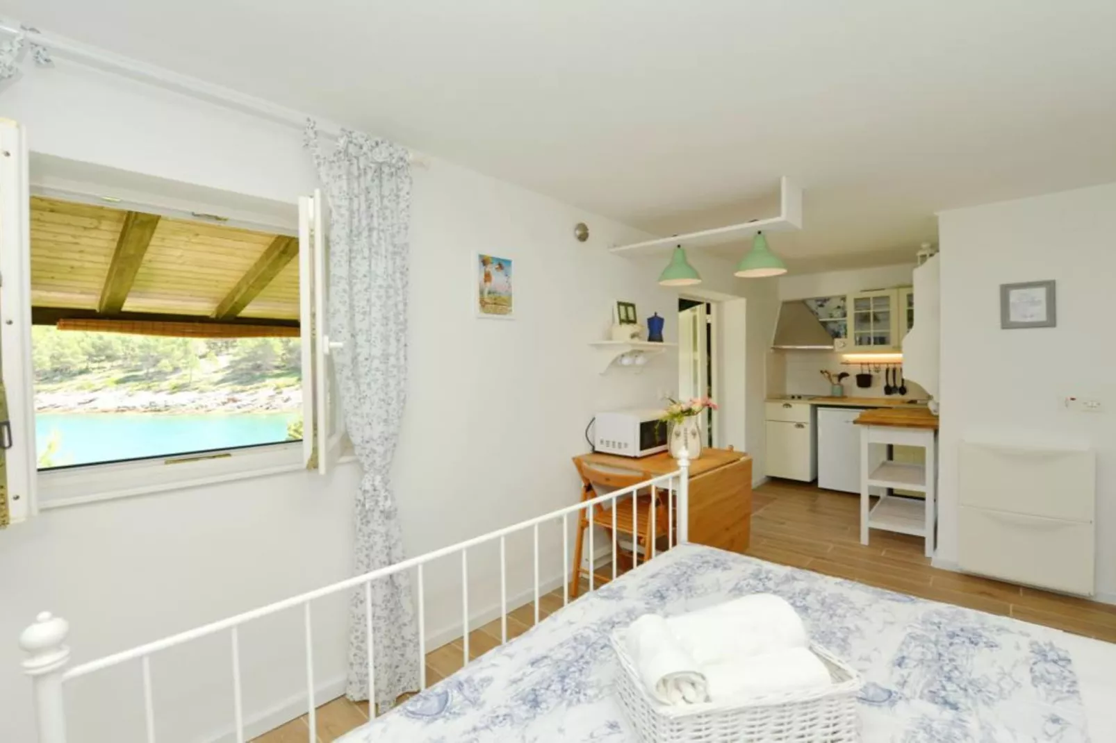 Studio (Ruzmarin)-Bedroom