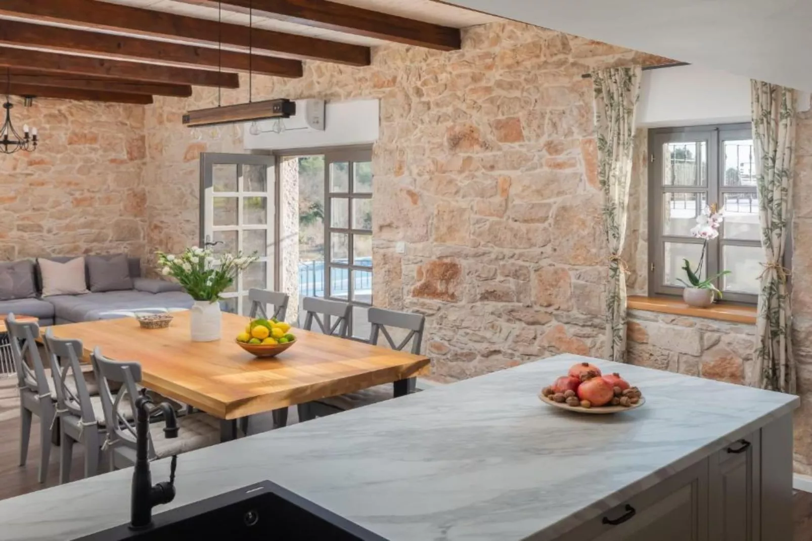 Villa Casa Di Pietra-Kitchen