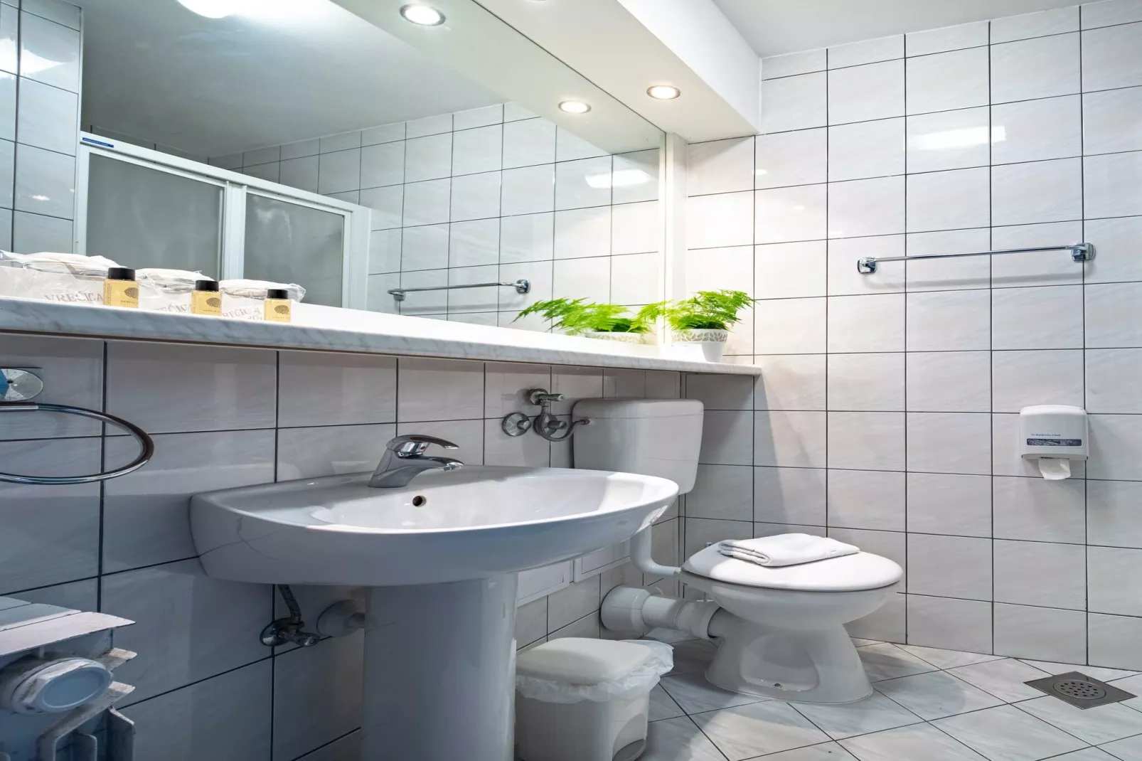 Hotel Issa - Double Room Sea View 15-Untagged